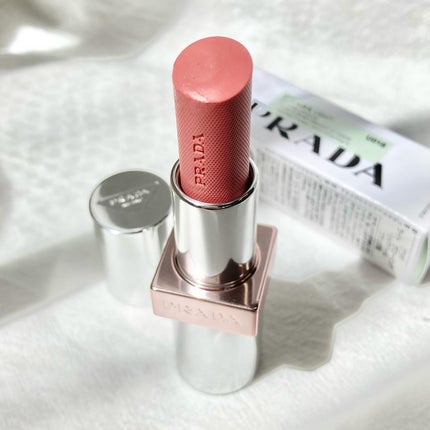 プラダ ライト グローイング リップバーム/PRADA BEAUTY/リップバームを使ったクチコミ(5枚目)