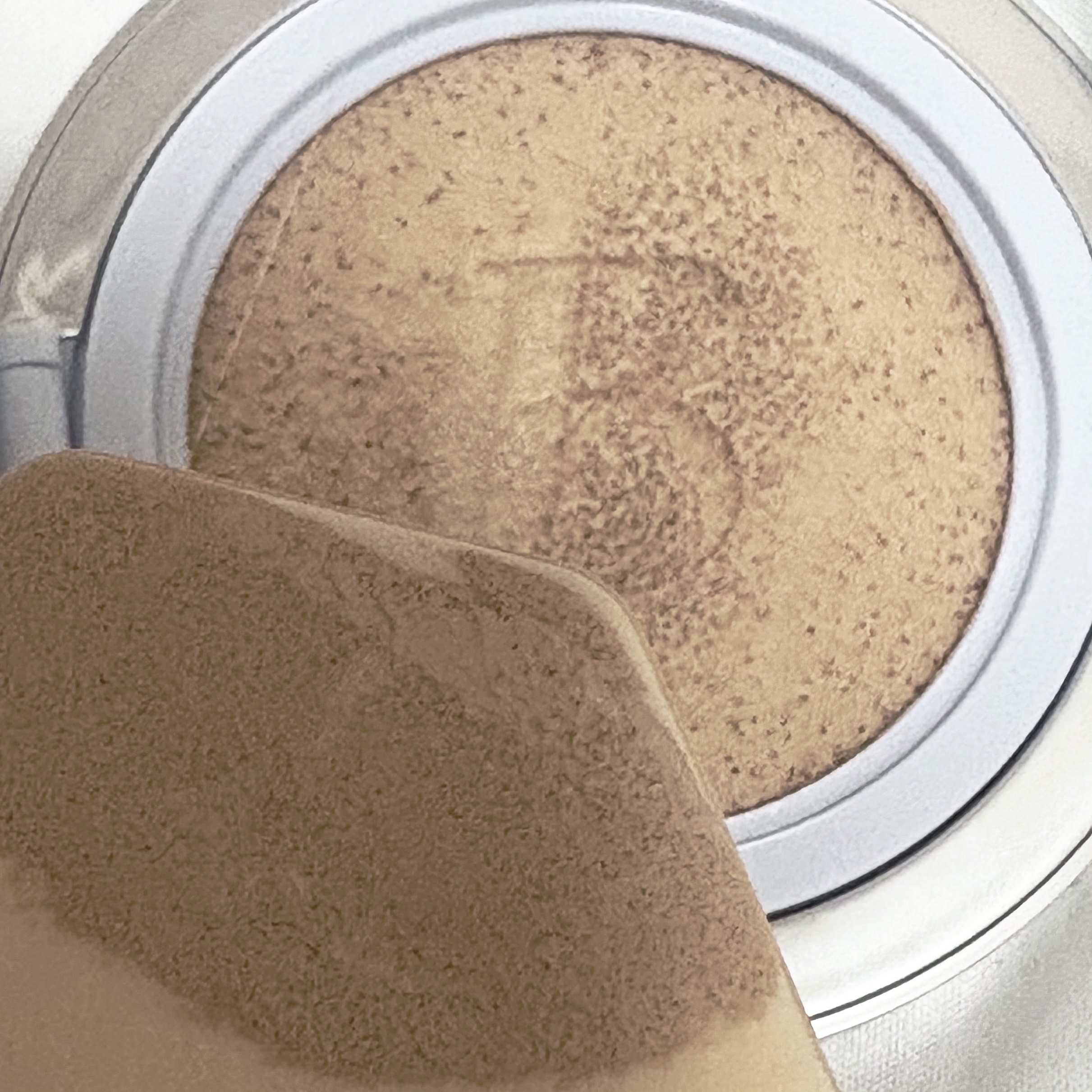 カバーリシャス アルティメット ホワイトクッション/BANILA CO/クッションファンデーションを使ったクチコミ（3枚目）