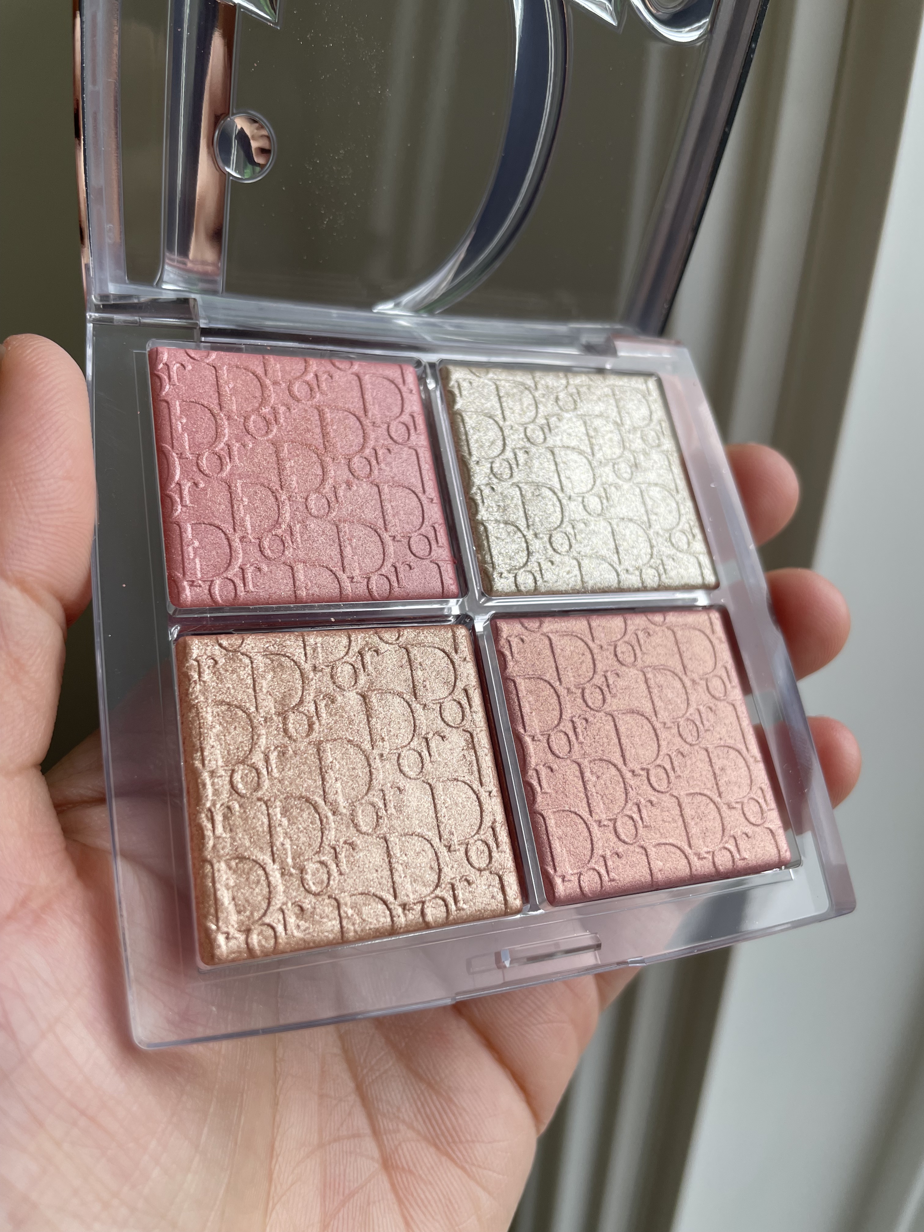 バックステージ グロウ マキシマイザー パレット/Dior/ハイライトを使ったクチコミ（3枚目）