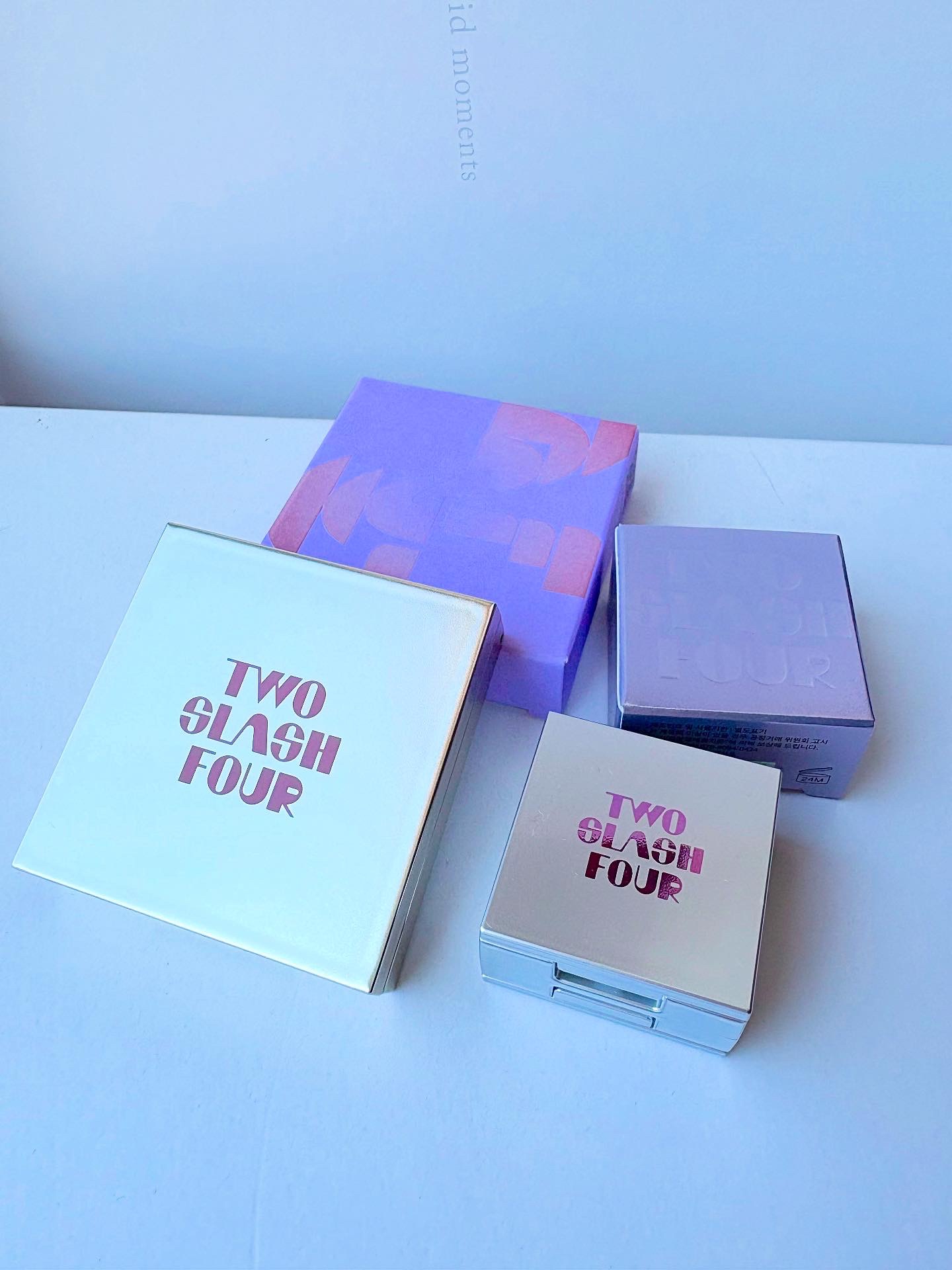 ストロビングフェイスキューブ/TWO SLASH FOUR/ハイライトを使ったクチコミ（1枚目）