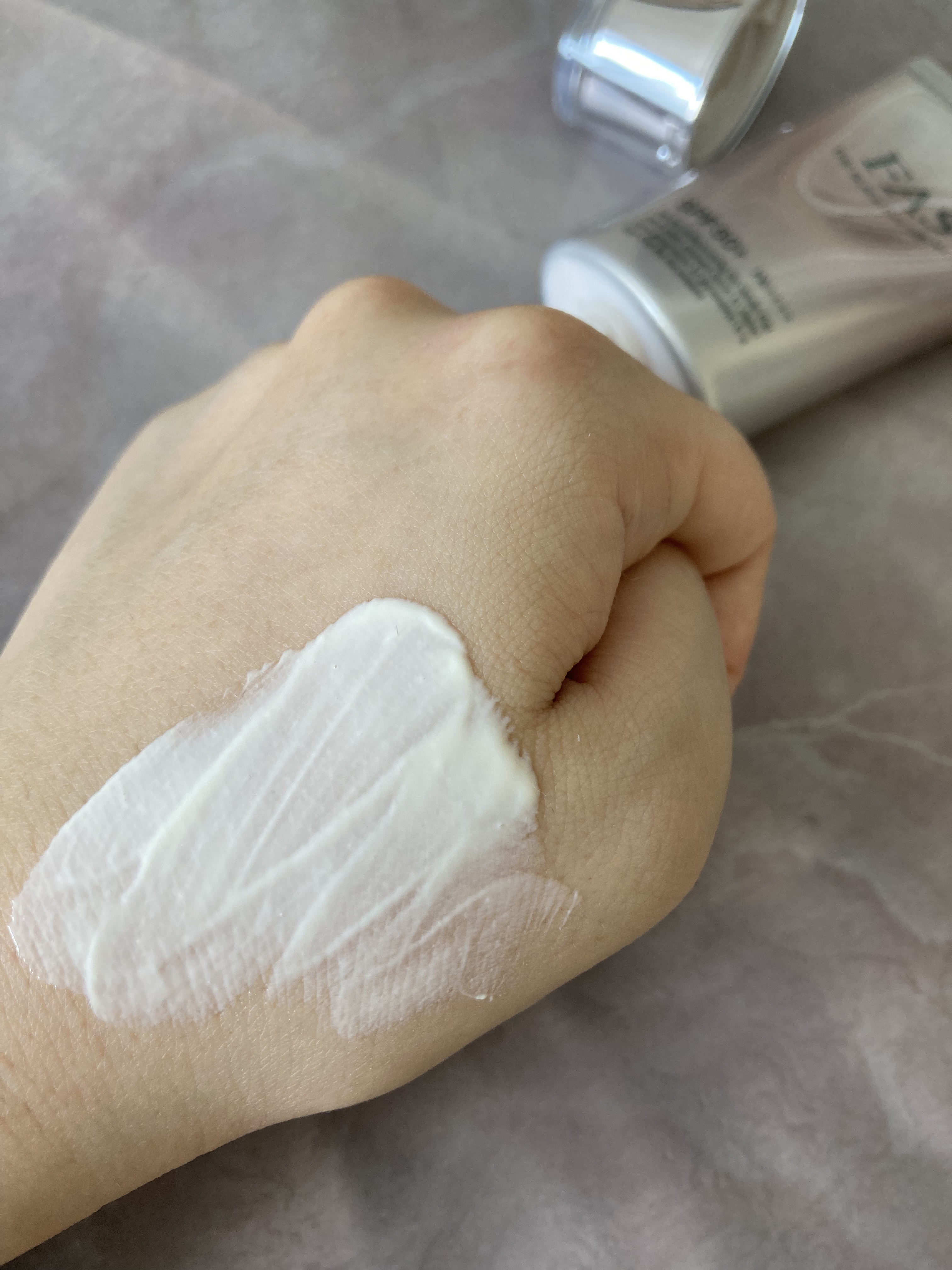 FAS ザ ブラック デイ クリーム/FAS/フェイスクリームを使ったクチコミ（3枚目）