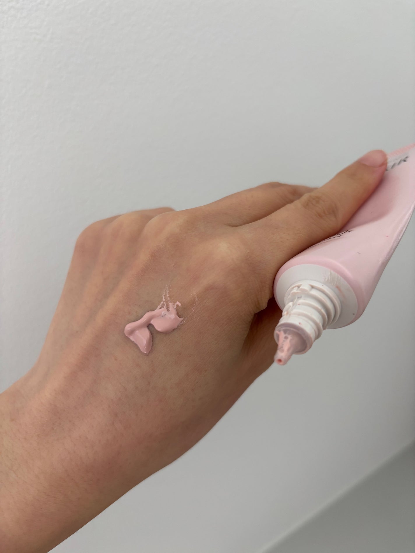 エリクシール デーケアレボリューション トーンアップ SP+ aa/エリクシール/化粧下地を使ったクチコミ(4枚目)