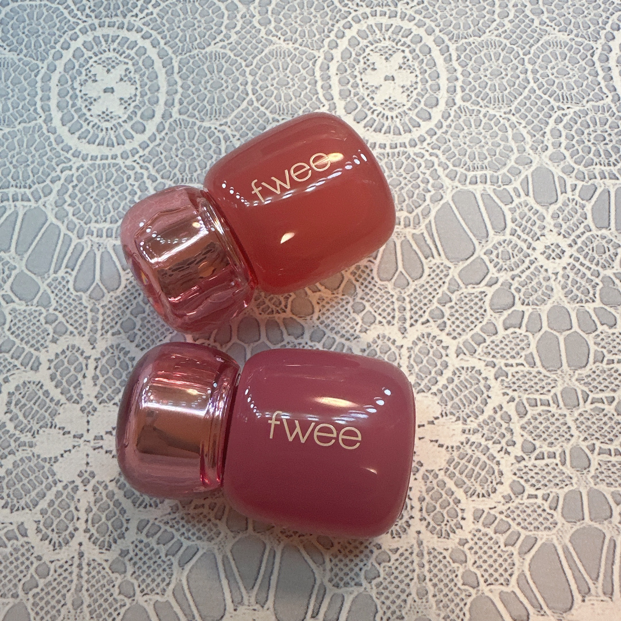 フィー 3Dボリューミングティント/fwee/リップティントを使ったクチコミ（2枚目）