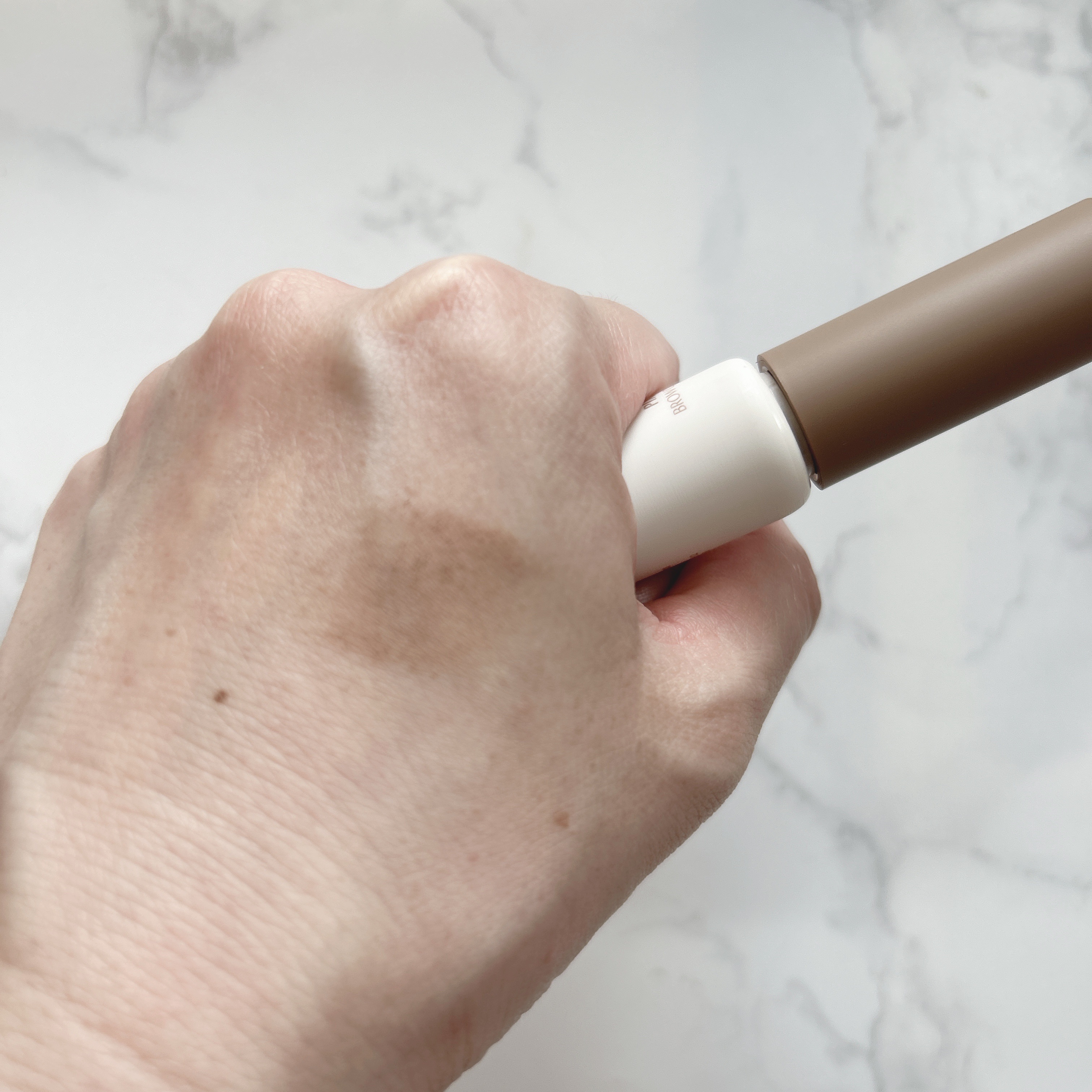 ラカ ピクシーブロウカラ/Laka/眉マスカラを使ったクチコミ（3枚目）