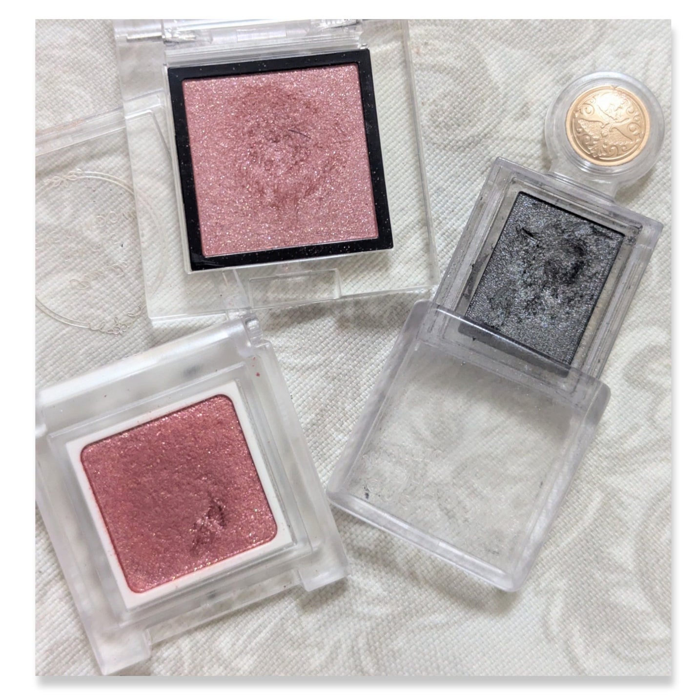 シャドーカスタマイズ/MAJOLICA MAJORCA/単色アイシャドウを使ったクチコミ(3枚目)