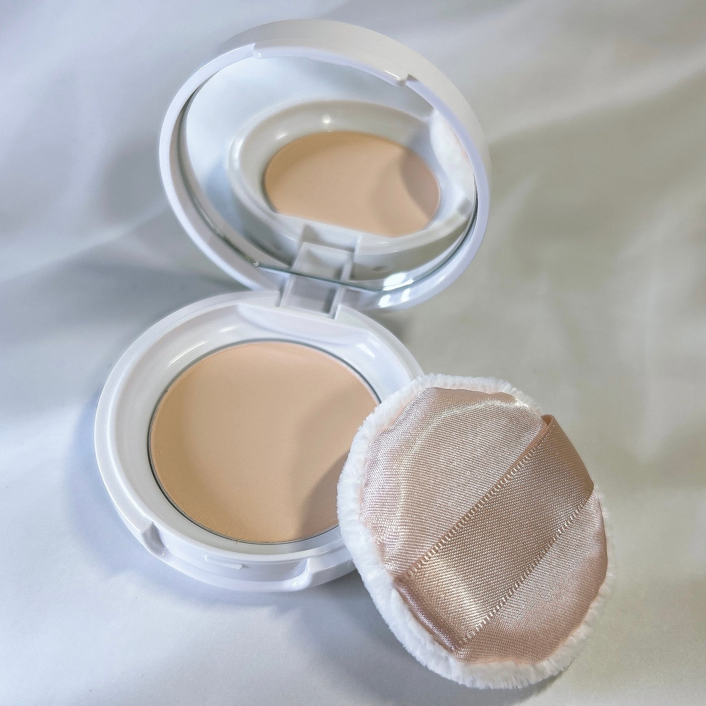 プレストパウダー C/ポイントマジックPRO/プレストパウダーを使ったクチコミ(3枚目)