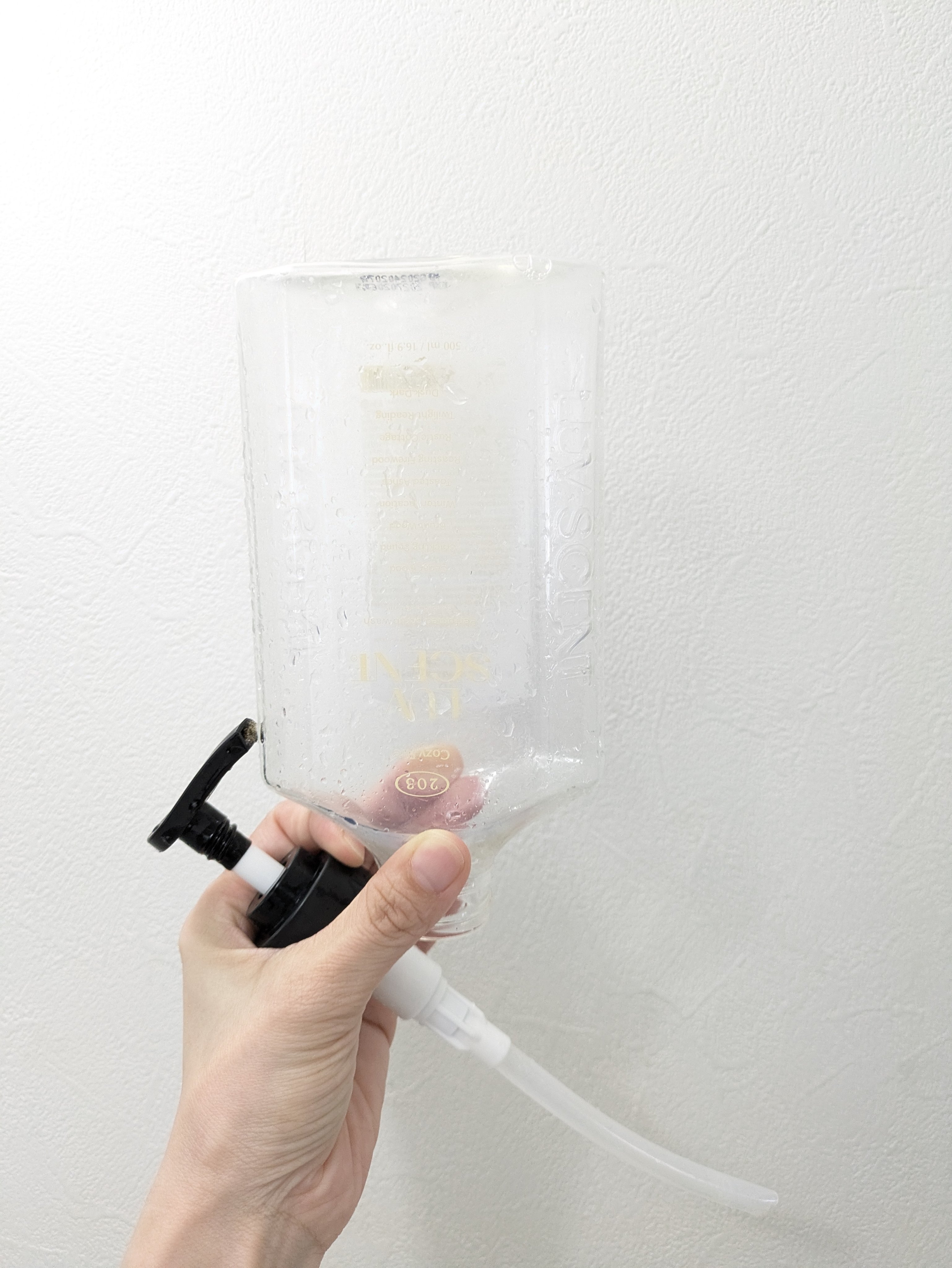 スクラブボディウォッシュ コージーファイヤー シダーウッド/LUV SCENT/ボディスクラブを使ったクチコミ（1枚目）