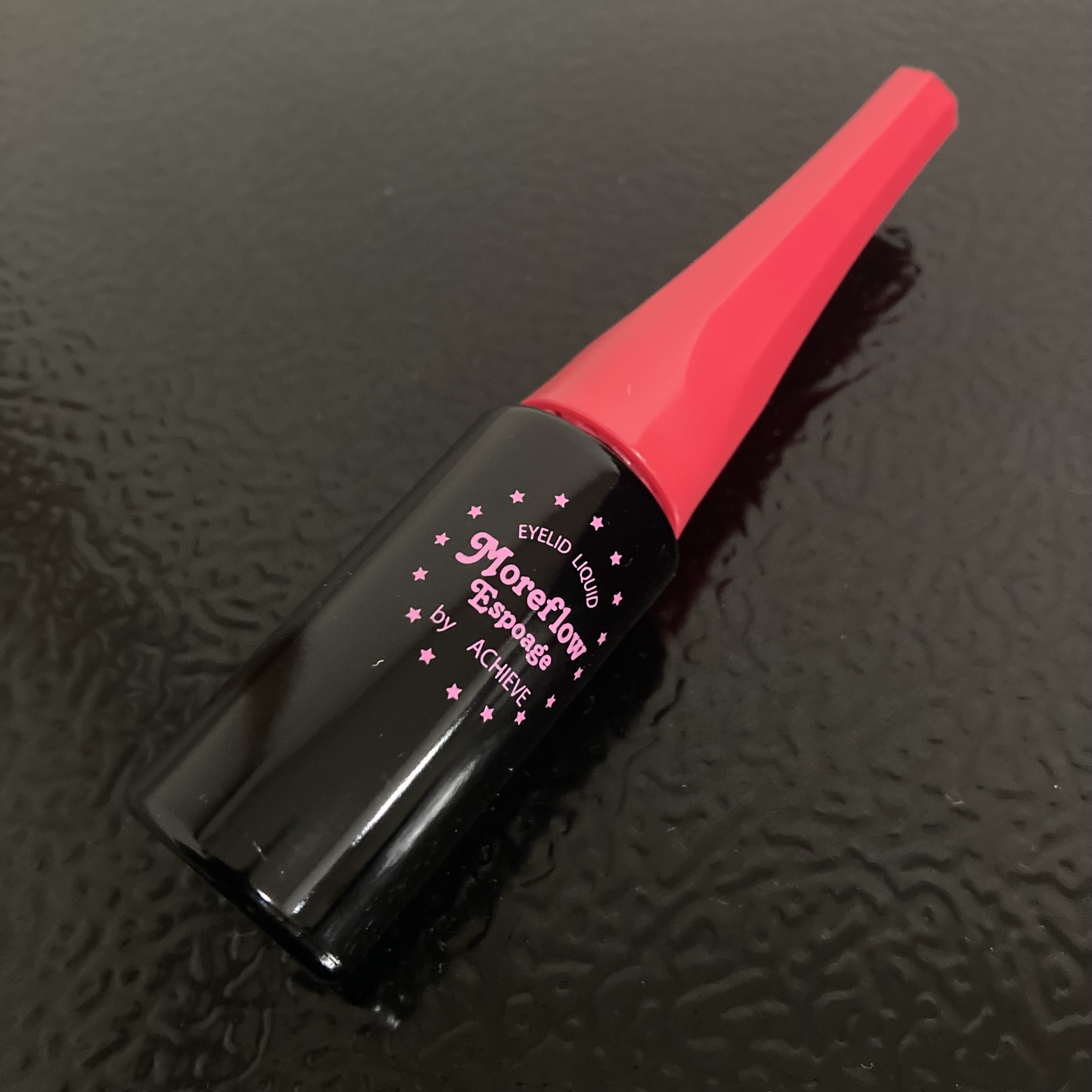 モアフロウ アイリッドリキッド エスポアージュ/Moreflow/二重まぶた用アイテムを使ったクチコミ（1枚目）