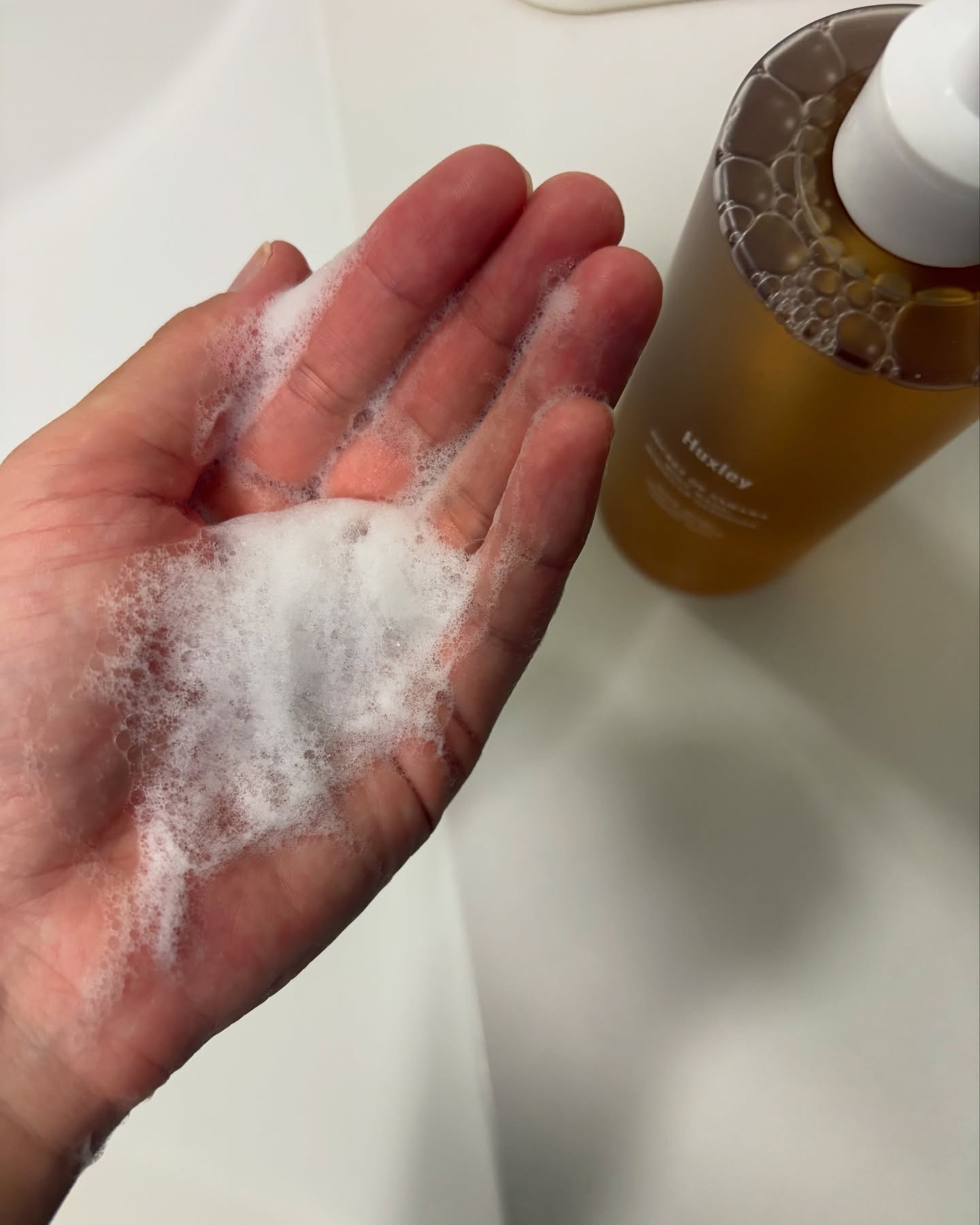 ボディウォッシュ；モロッカンガーデナー/Huxley/ボディソープを使ったクチコミ（3枚目）