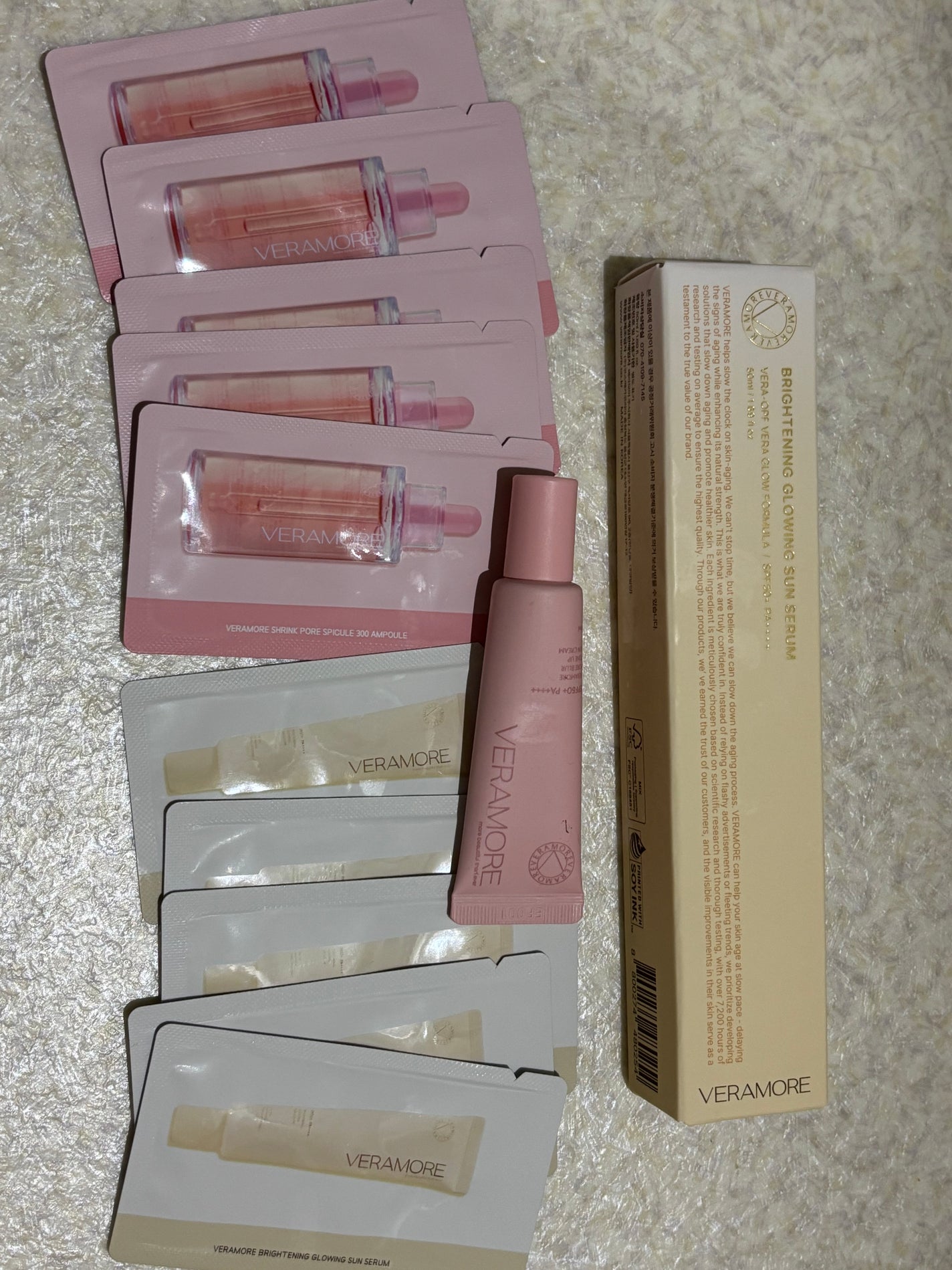 VERAMORE BRIGHTENING GLOWING SUN SERUM/VERAMORE/日焼け止めローションを使ったクチコミ(1枚目)