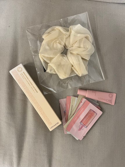 VERAMORE BRIGHTENING GLOWING SUN SERUM/VERAMORE/日焼け止めローションを使ったクチコミ(2枚目)