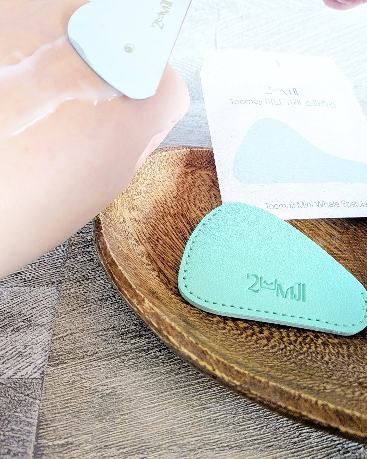 ミニクジラスパチュラカッサ/Toomoji/かっさプレートを使ったクチコミ（3枚目）