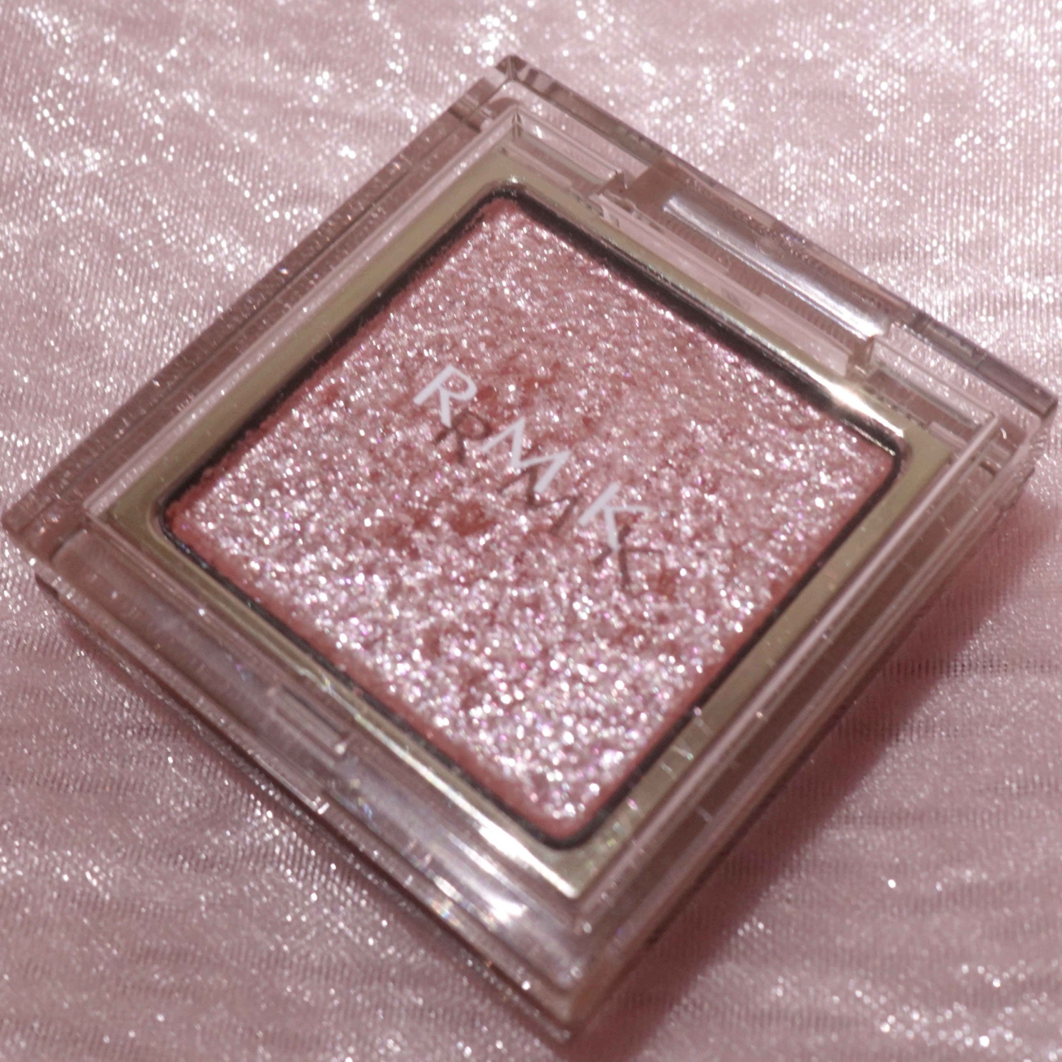 RMK インフィニシェイド シングル アイシャドウ/RMK/単色アイシャドウを使ったクチコミ（2枚目）