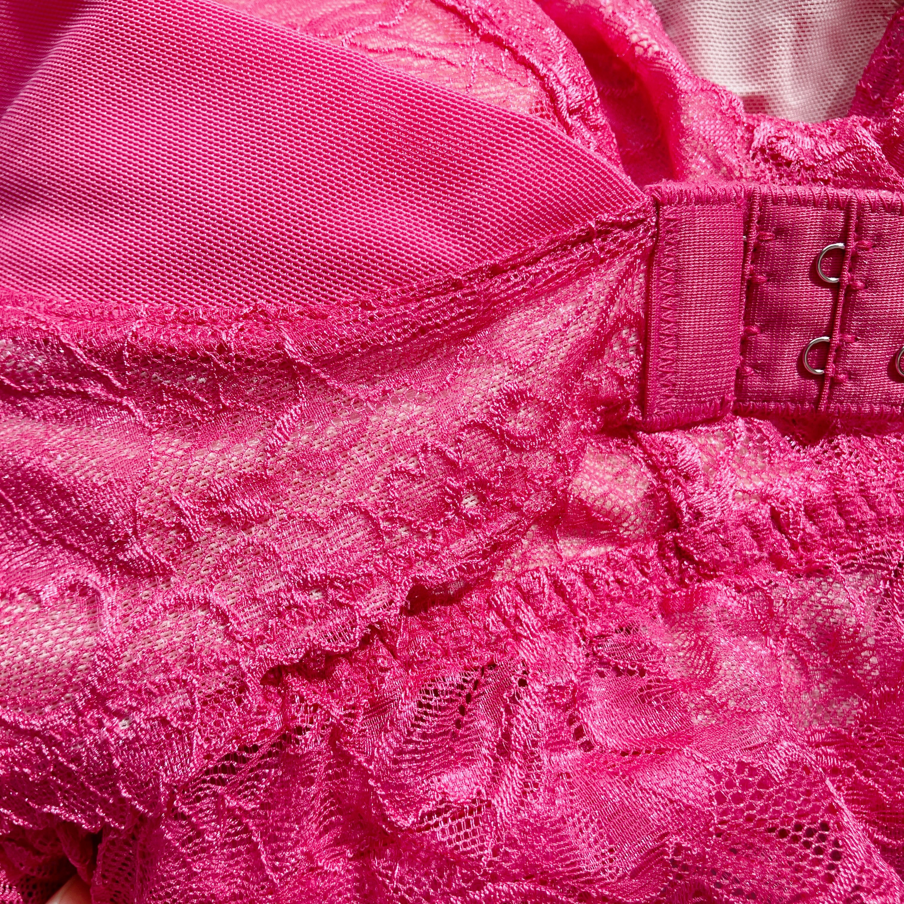 チョコのクチコミ「凛とルームブラ

No.1補正力 / 脇・背中の脂肪を
あなたのバストに

「ふんわりルームブ.....」（2枚目）