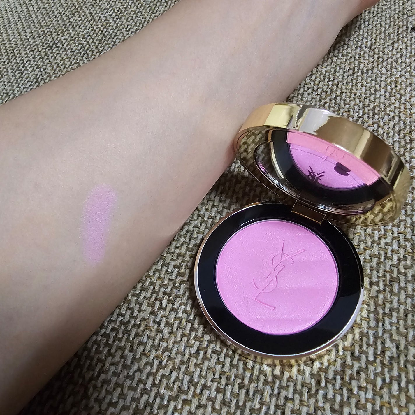 クチュール ミニ クラッチ/YVES SAINT LAURENT BEAUTE/アイシャドウパレットを使ったクチコミ(3枚目)