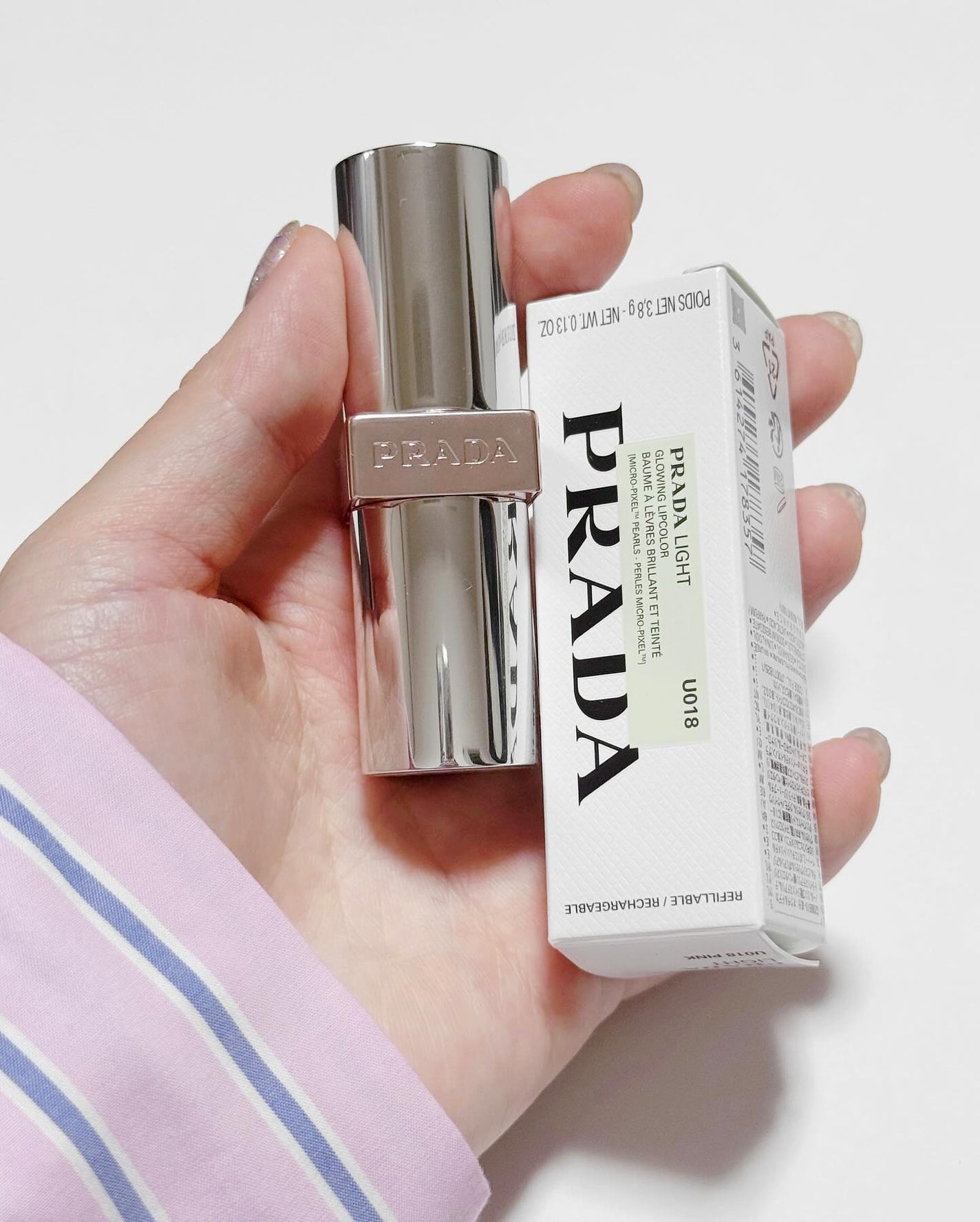 プラダ ライト グローイング リップバーム/PRADA BEAUTY/リップバームを使ったクチコミ(2枚目)