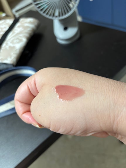 グラスティングカラーグロス/rom&nd/リップグロスを使ったクチコミ(2枚目)