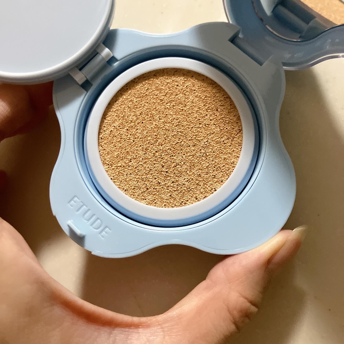 クラウドフィルタークッション/ETUDE/クッションファンデーションを使ったクチコミ（3枚目）