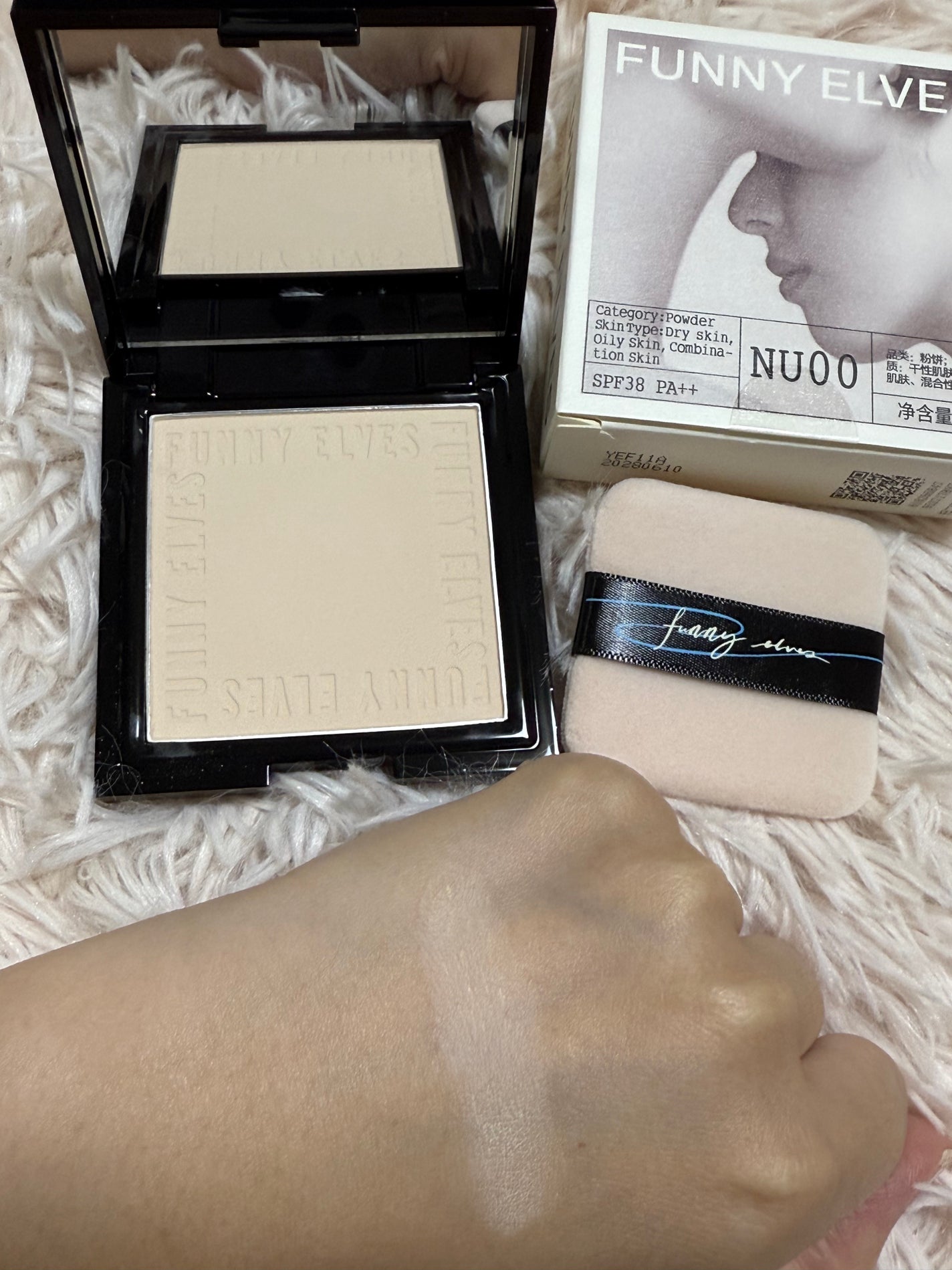 みー on LIPS 「FUNNYELVESUVカットソフトマットプレストパウダーテカ..」(2枚目)