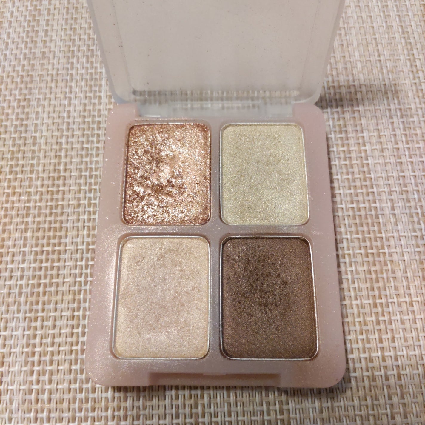 グラム アイ シャドウ/U/CHOO/アイシャドウパレットを使ったクチコミ(1枚目)