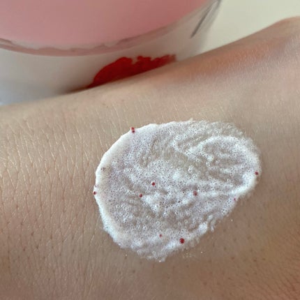 ダヴ ふわとろクリーミースクラブ ザクロ&シアバター/ダヴ/ボディスクラブを使ったクチコミ(4枚目)