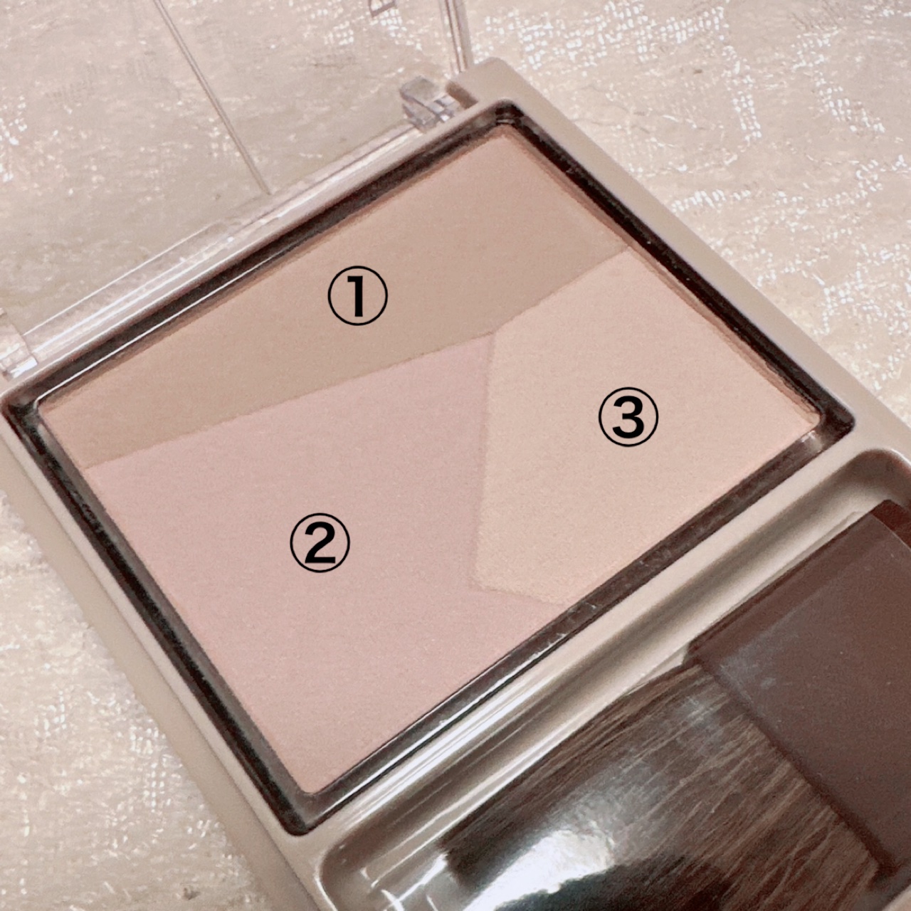 ブレンドカラーシェーディング/CEZANNE/シェーディングを使ったクチコミ（2枚目）