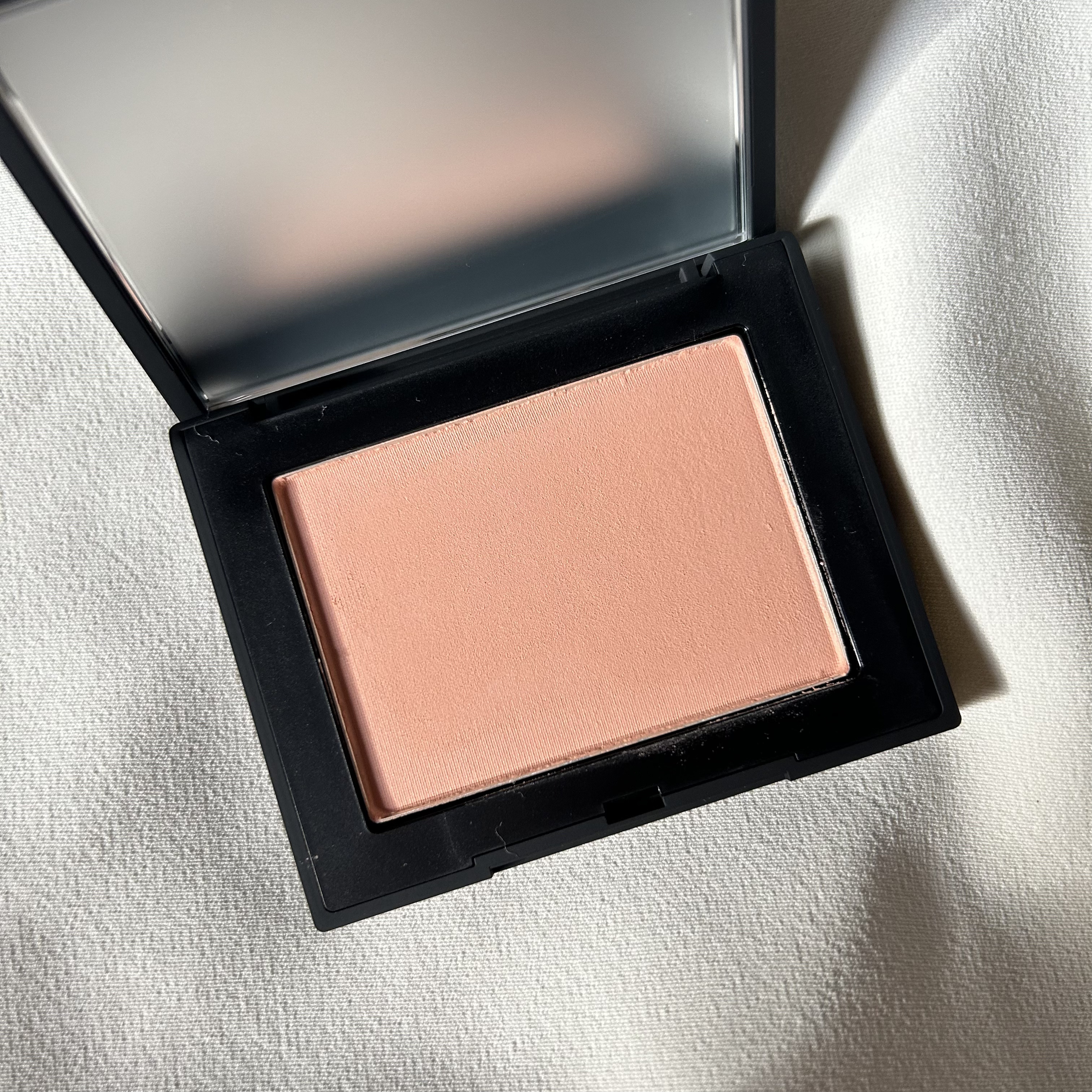 ブラッシュ N/NARS/パウダーチークを使ったクチコミ（3枚目）