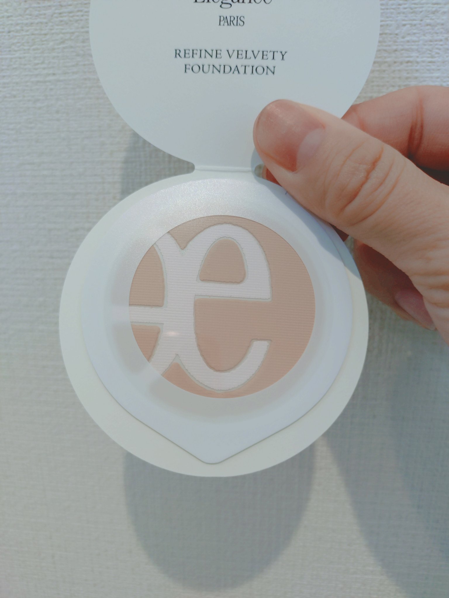 リファイン ヴェルヴェティ ファンデーション/Elégance/パウダーファンデーションを使ったクチコミ（1枚目）