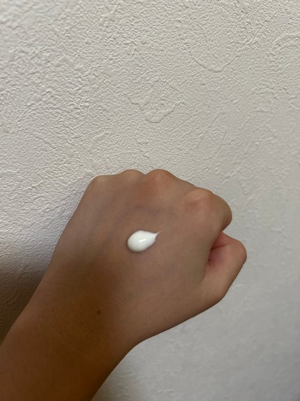 VERAMORE BRIGHTENING GLOWING SUN SERUM/VERAMORE/日焼け止めローションを使ったクチコミ(3枚目)