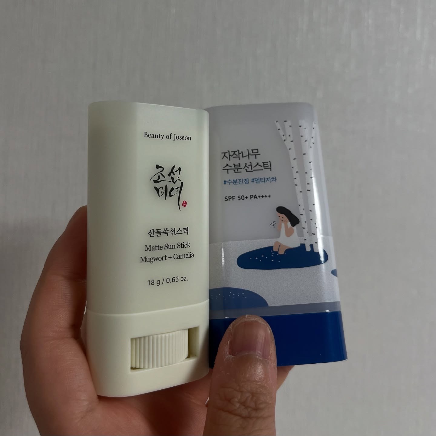 RoundlabさんとBOJさんのサンスティック☀️
Tocoboさんの青スティックを使い切ったあと、いろいろ試してみたくてゲットしました！

💧うるおい感メモ
1. トリデン → 私的には💦
2. Roundlab → デイリー使いに