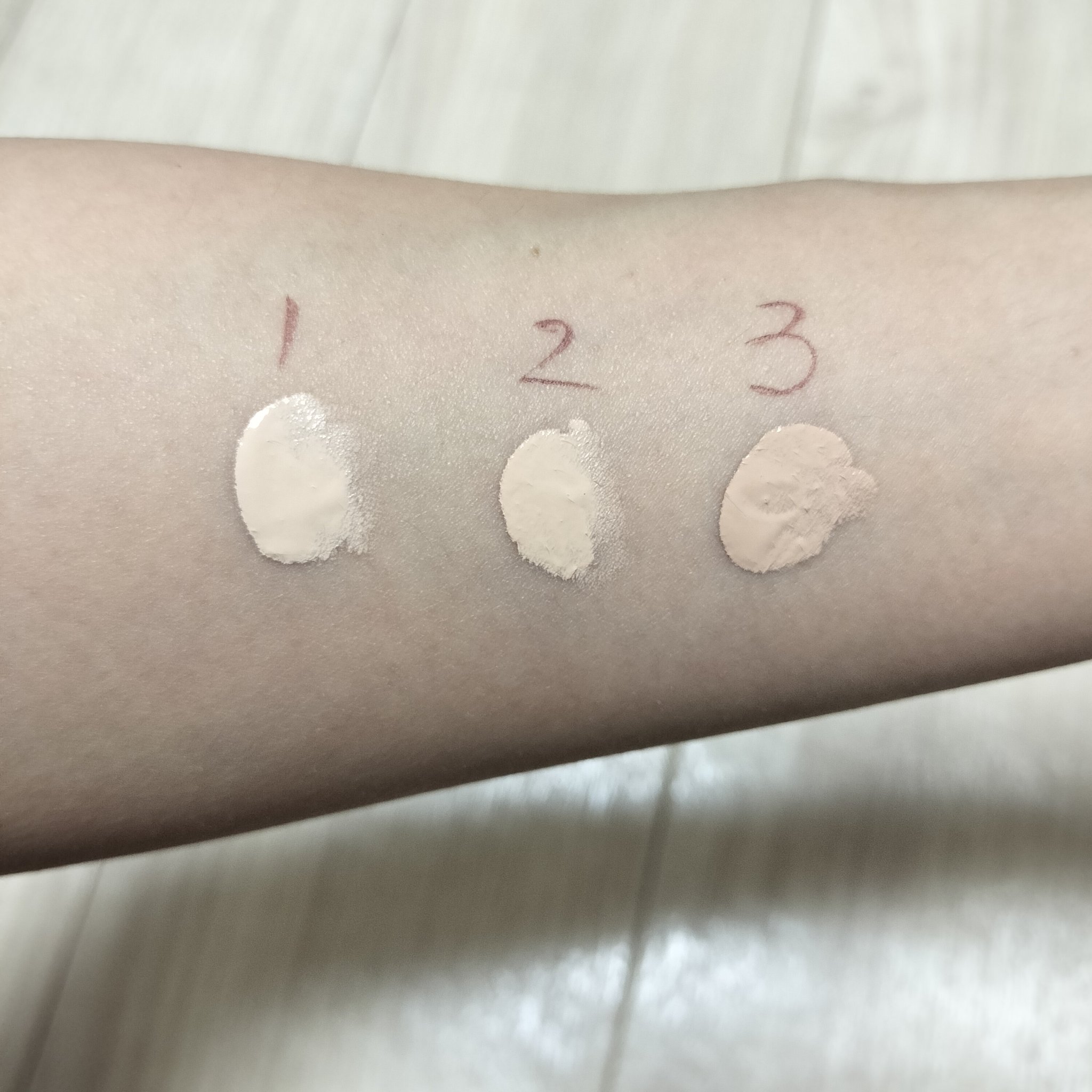 ナッシングバッドヌードファンデーション/ABOUT TONE/リキッドファンデーションを使ったクチコミ（2枚目）