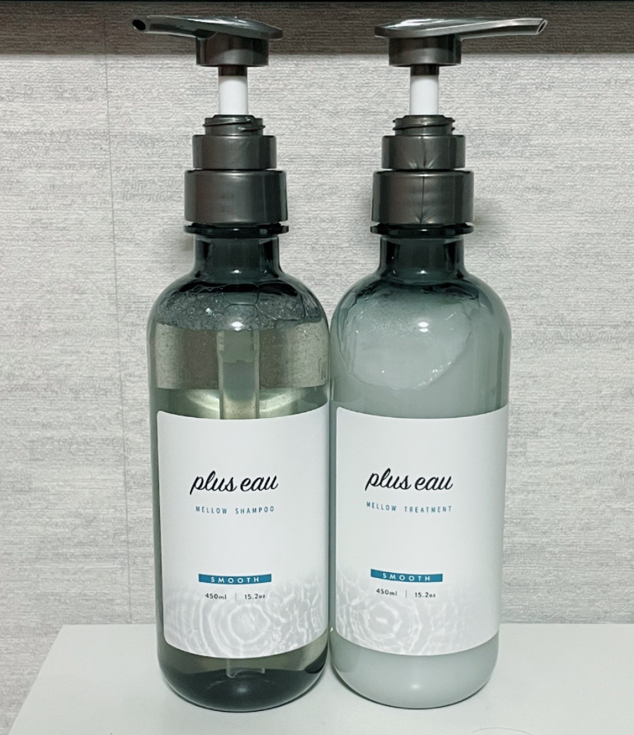 plus eau　メロウシャンプー/メロウトリートメント

¥1,650〜

シャンプーはさらさらで水っぽいテクスチャ！
でもめちゃめちゃ泡立ちます

トリートメントはこっくり硬めテクスチャ！

洗い上がりはさっぱりめかな？

#暑さを乗り