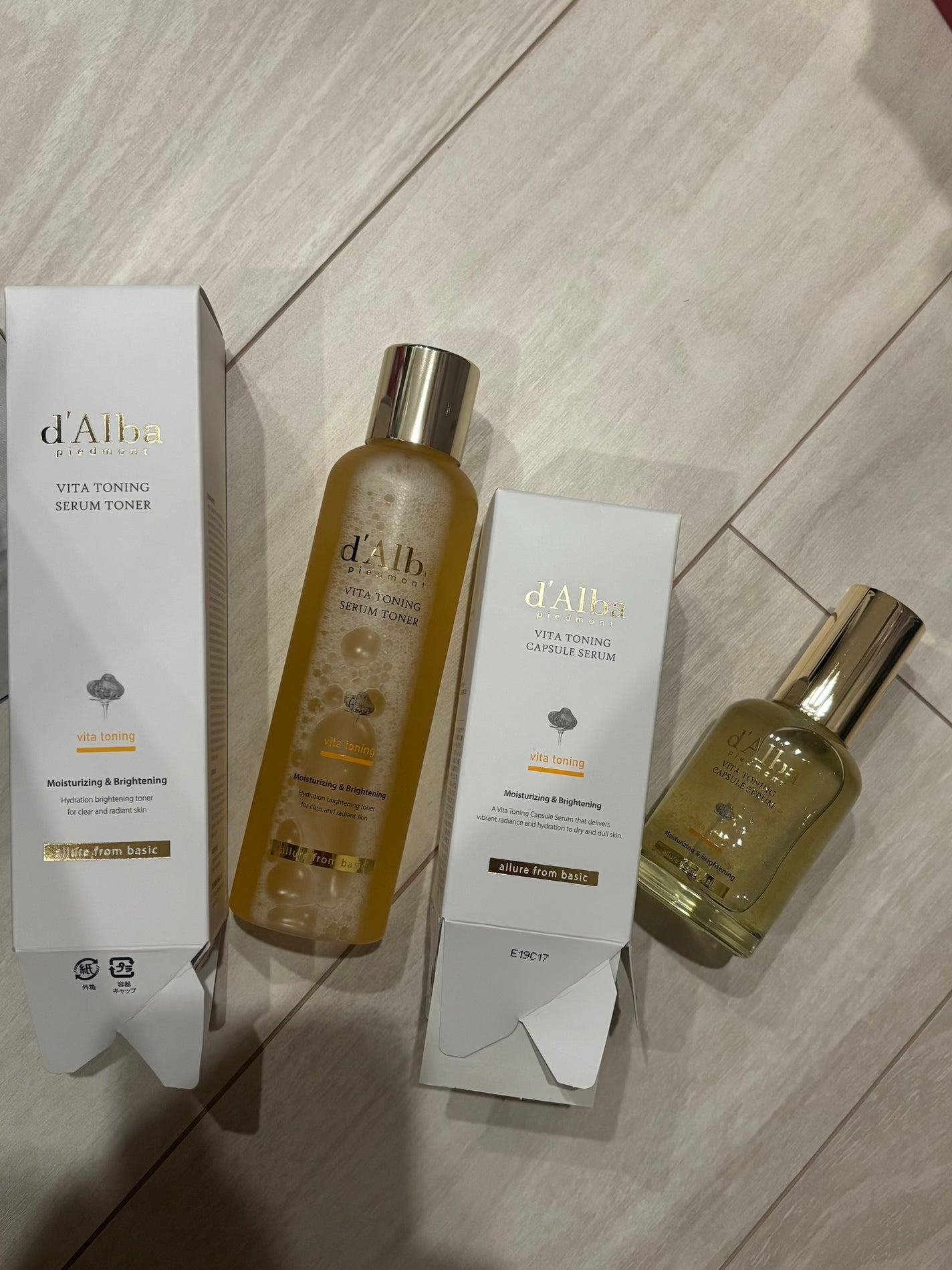 えじ on LIPS 「♡d'Alba(ダルバ)♡使ってみたけどとにかく2つともすごく..」(1枚目)