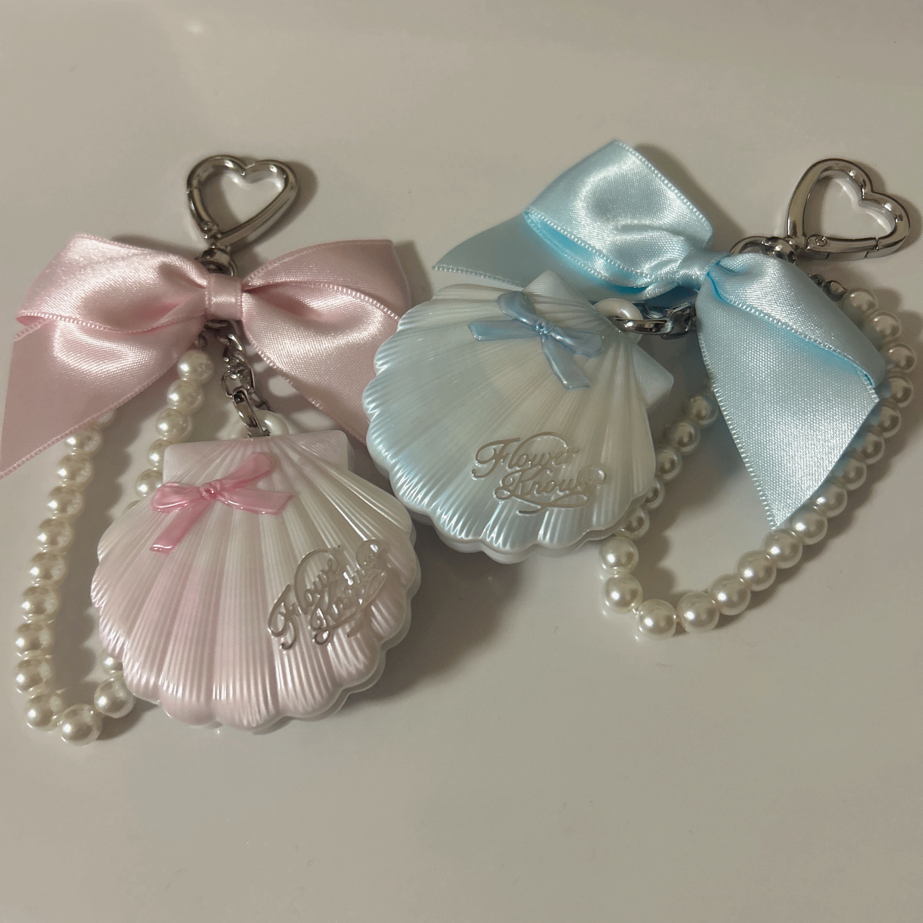 フラワーノーズ シェルジュエルコレクション ハイライターバーム＆チャームセット/FlowerKnows/パウダーハイライトを使ったクチコミ（3枚目）