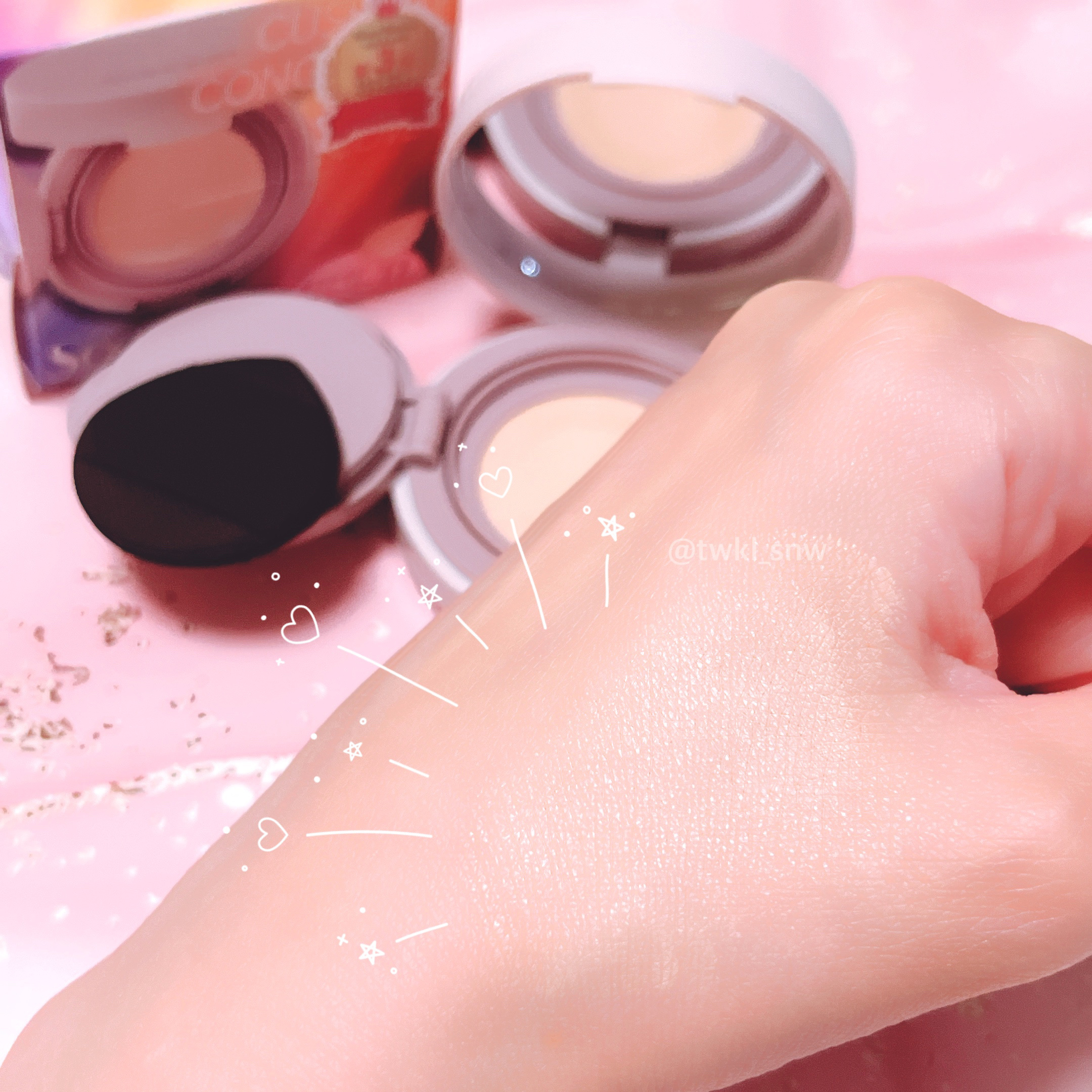 スーン　クッションコンシーラー　/エリザベス/クッションファンデーションを使ったクチコミ（3枚目）