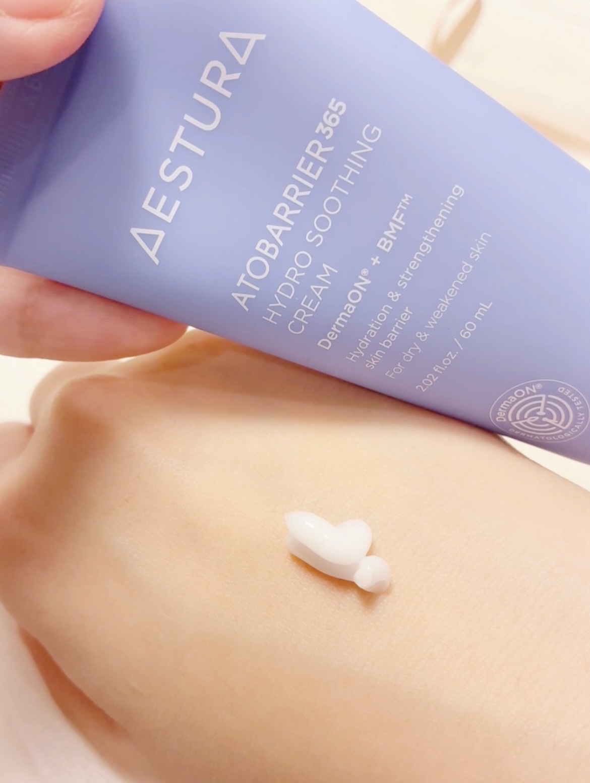 AESTURA アトバリア365 ハイドロクリーム のクチコミ「アトバリア365 クリーム

水分チャージクリーム
使いやすいチューブタイプ

なめらかなジェ.....」（2枚目）