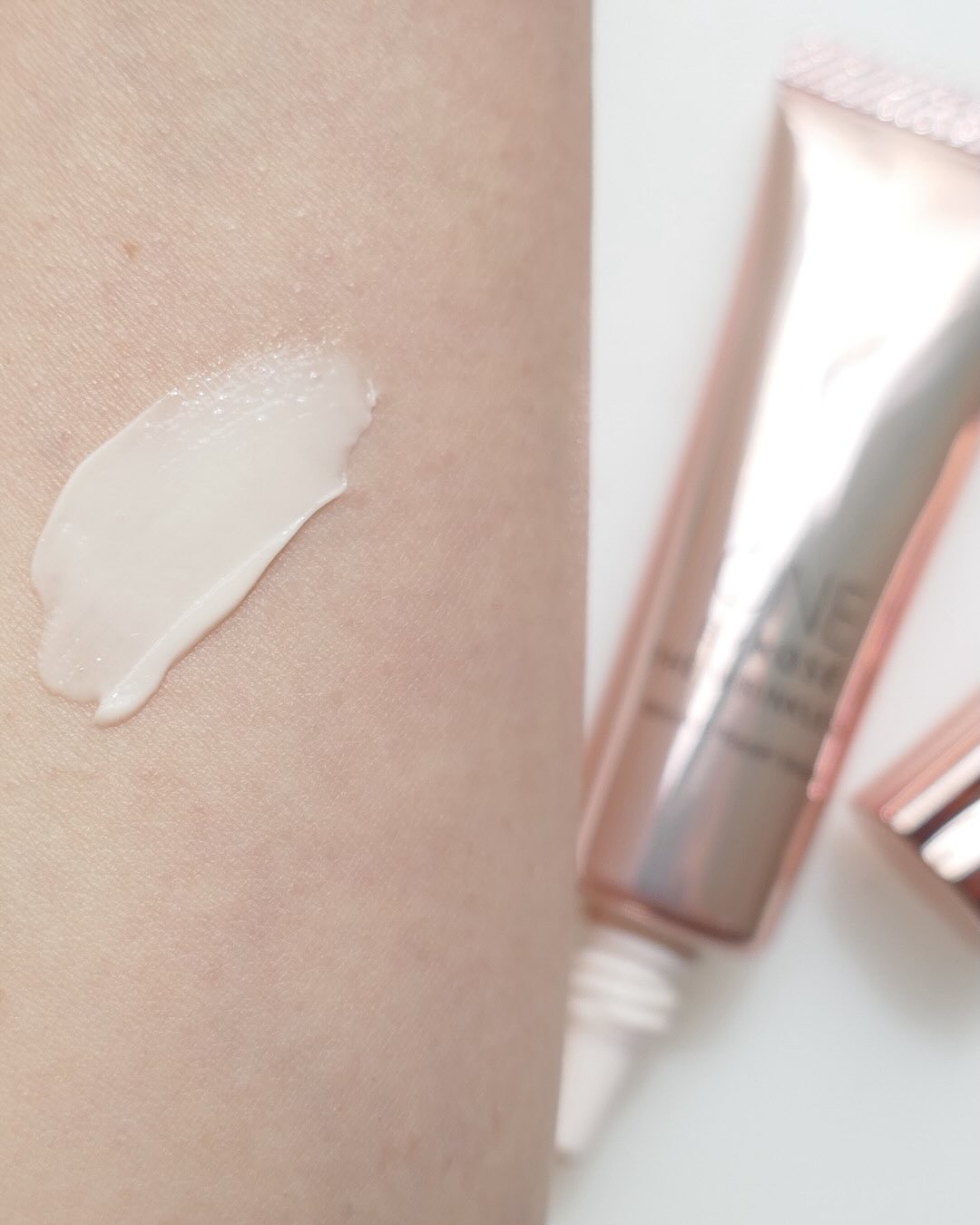 ザ リンクレス W/ONE BY KOSE/美容液を使ったクチコミ（3枚目）