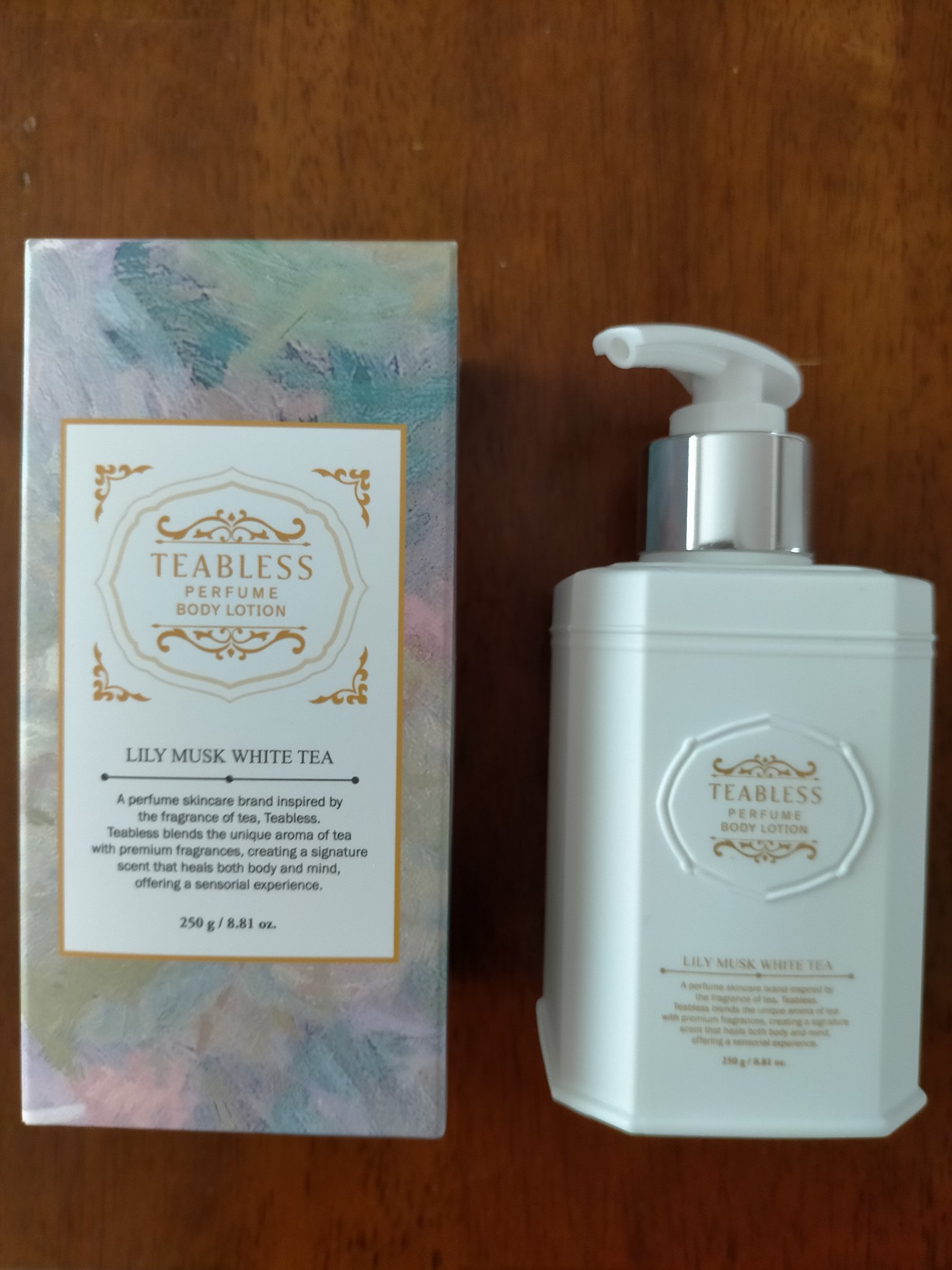 パフュームボディローション リリィムスクホワイトティー/TEABLESS/ボディローションを使ったクチコミ（2枚目）
