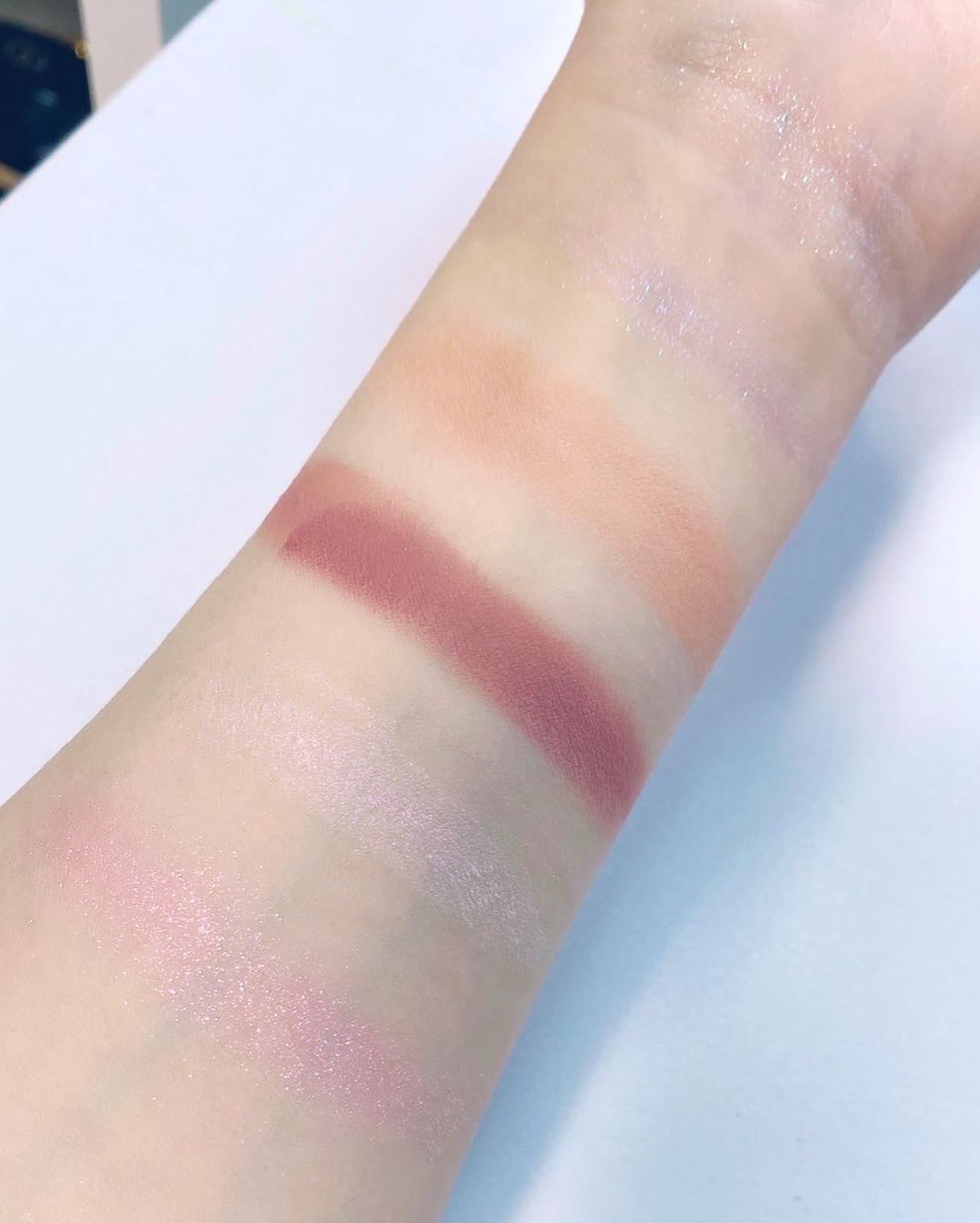 レトロマグネティック アイシャドウパレット/FlowerKnows/アイシャドウパレットを使ったクチコミ(2枚目)