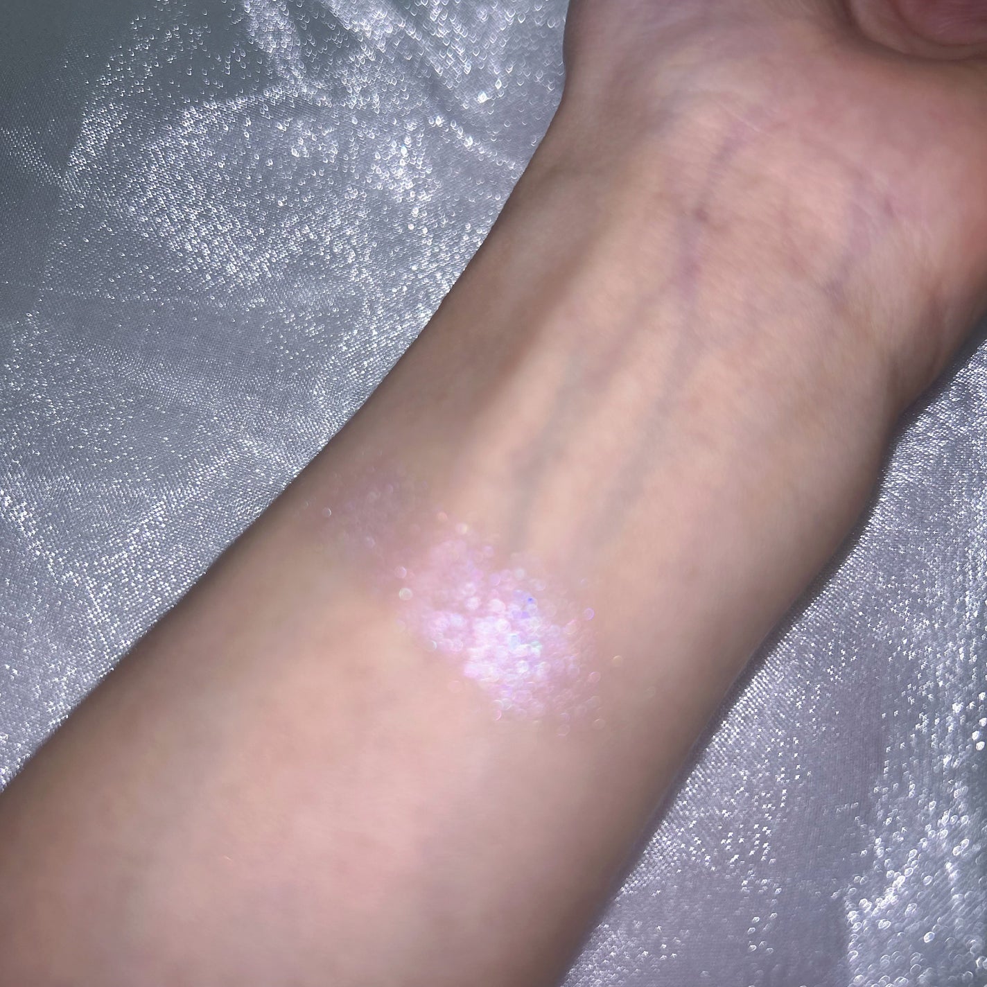 グロウ ハイライター/GUCCI beauty/パウダーハイライトを使ったクチコミ(6枚目)