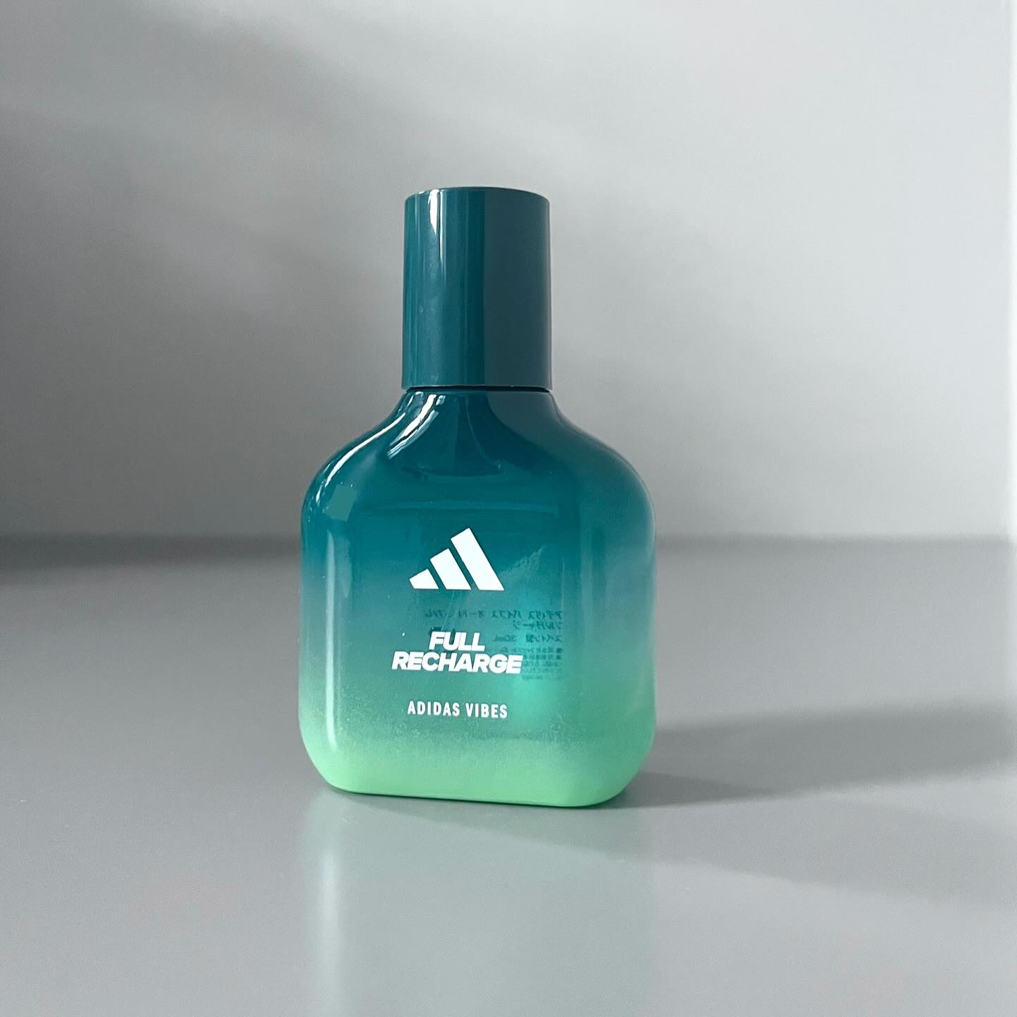 アディダス バイブス オードパルファム フルリチャージ/adidas/香水(その他)を使ったクチコミ（2枚目）