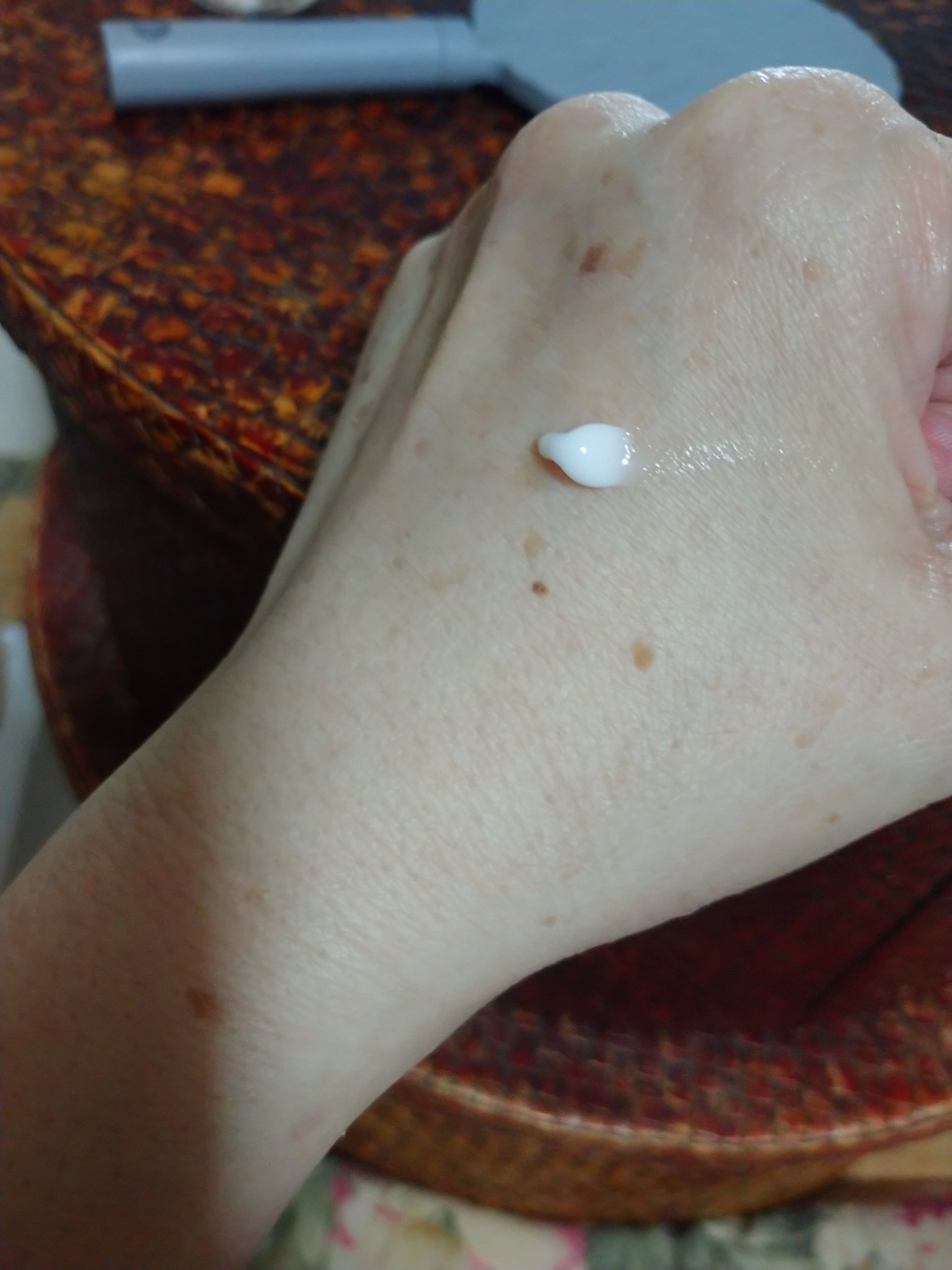 薬用リンクルアイクリーム ホワイト/なめらか本舗/アイケア・アイクリームを使ったクチコミ（2枚目）