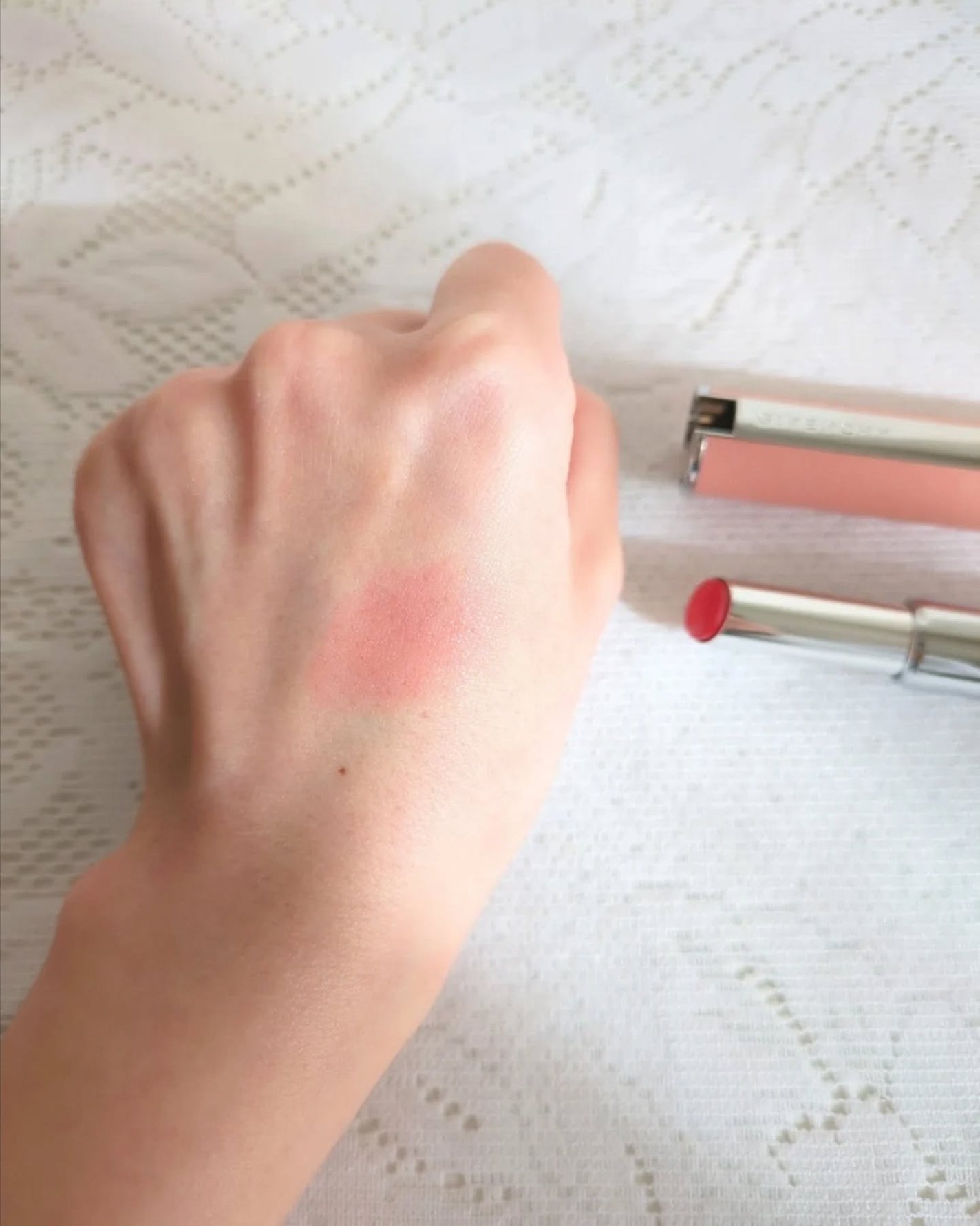 ローズ・パーフェクト/GIVENCHY/リップバームを使ったクチコミ(3枚目)