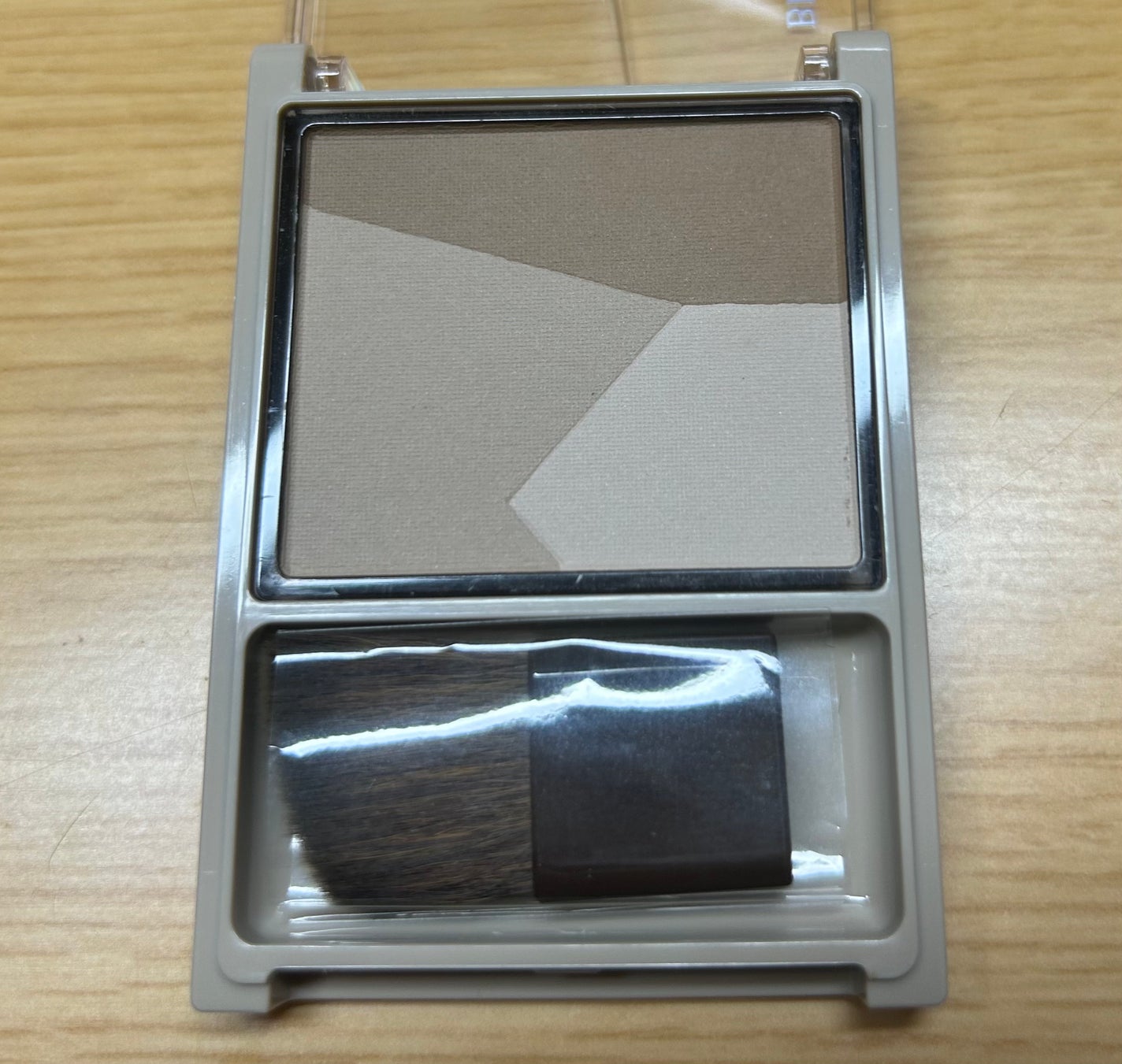 ブレンドカラーシェーディング/CEZANNE/シェーディングを使ったクチコミ(2枚目)