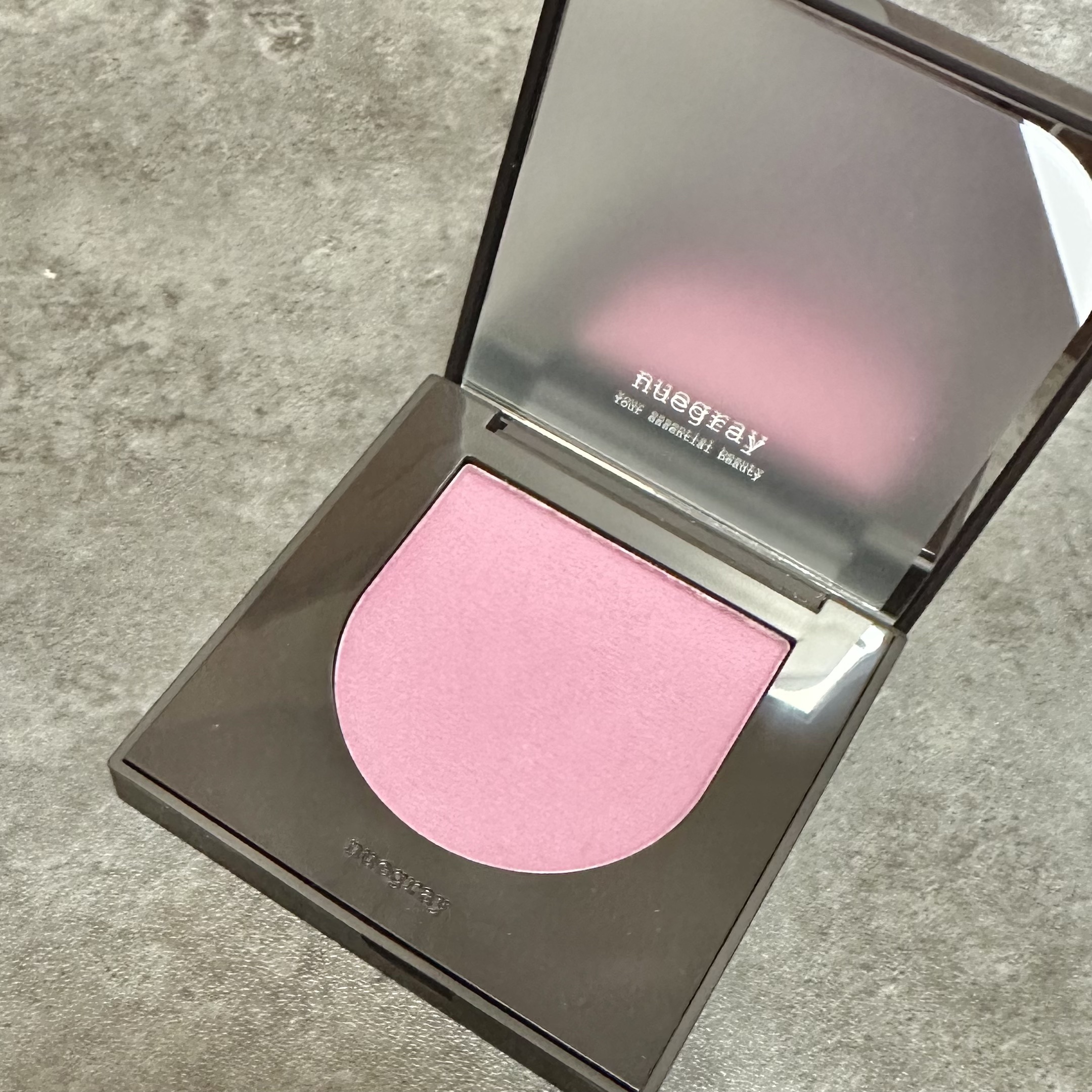 スウェイチークブラッシャー/nuegray/ジェル・クリームチークを使ったクチコミ（2枚目）