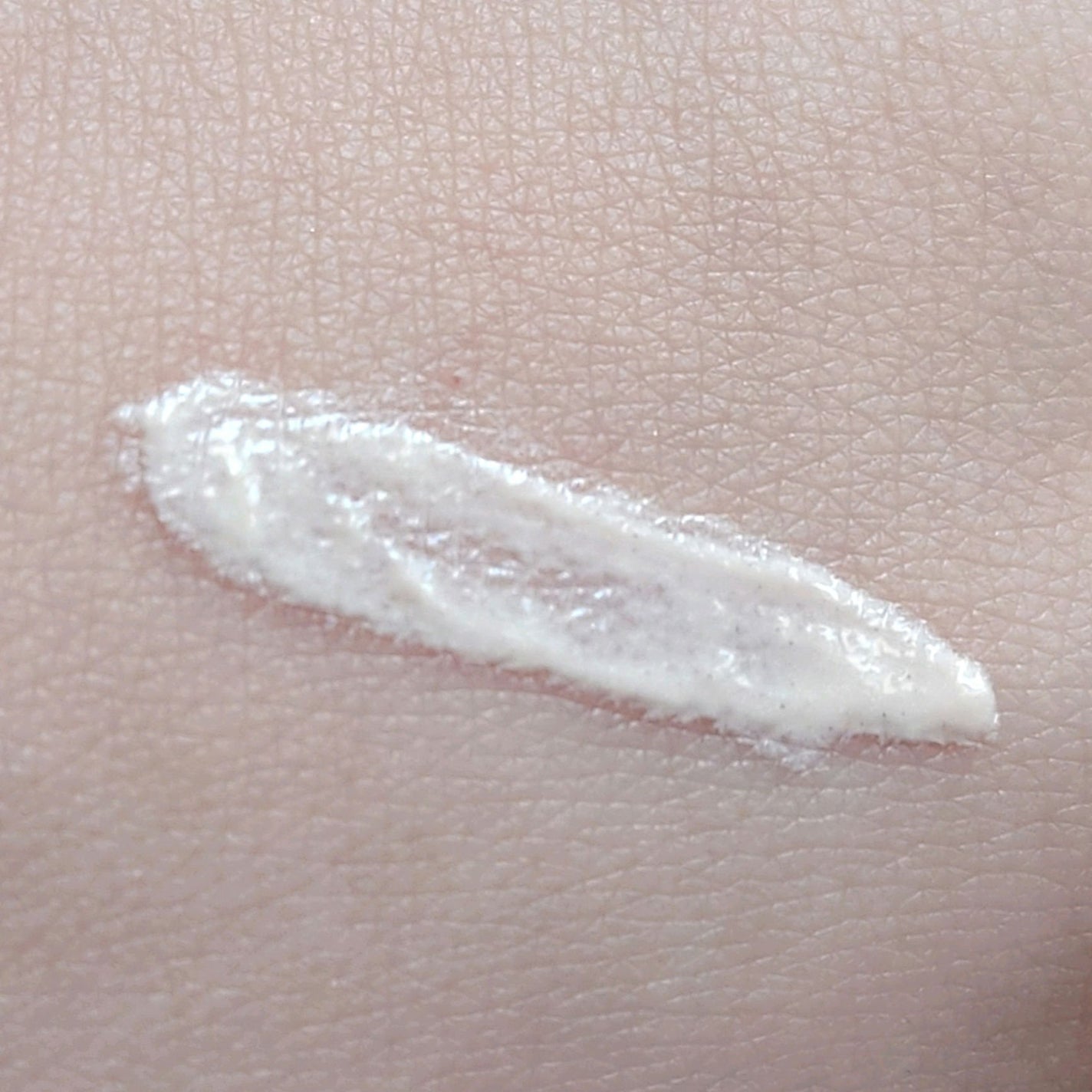 ケイト カラーコントロールアイベース/KATE/アイシャドウベースを使ったクチコミ(2枚目)