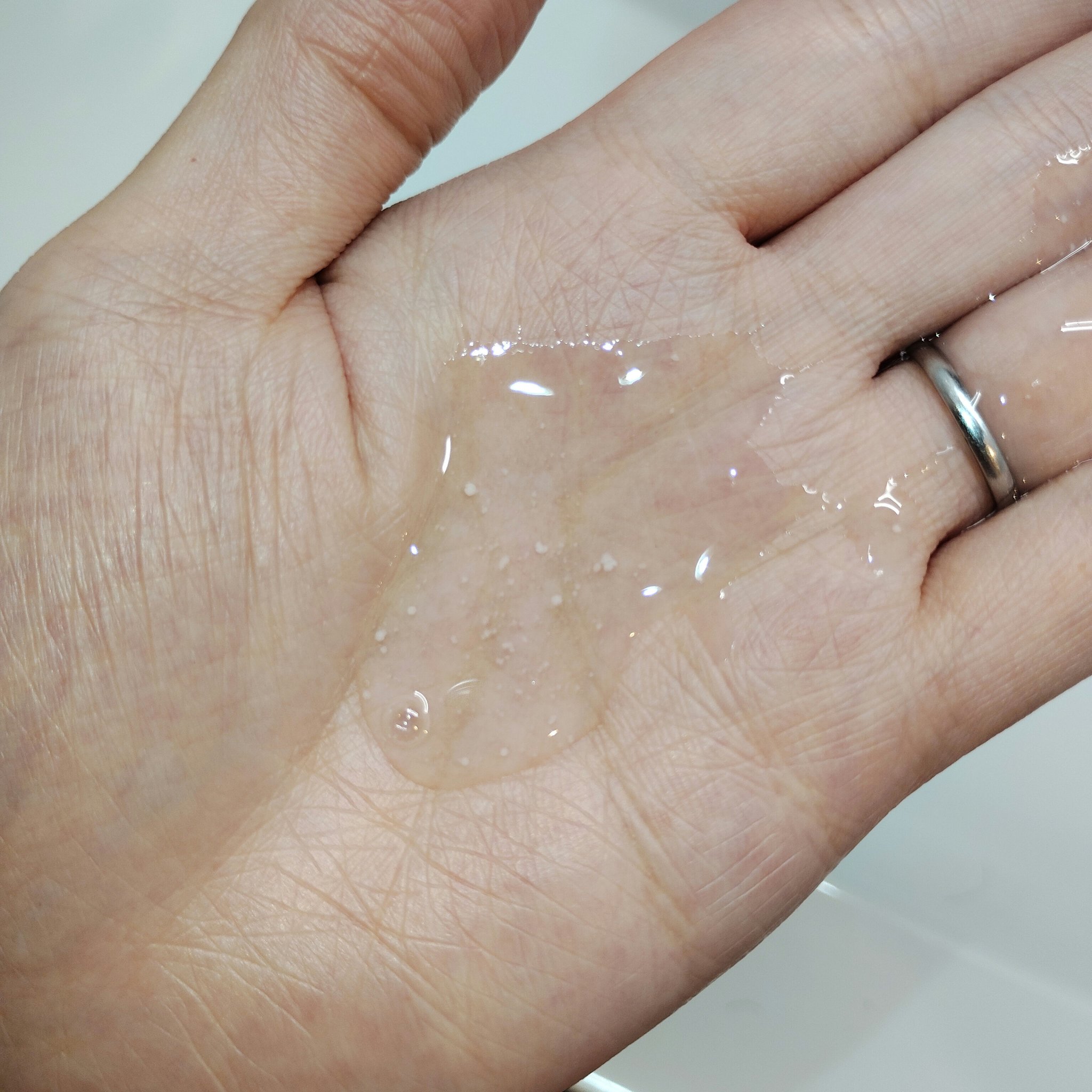 ディオール スノー エッセンス オブ ライト マイクロ ローション/Dior/化粧水を使ったクチコミ（2枚目）