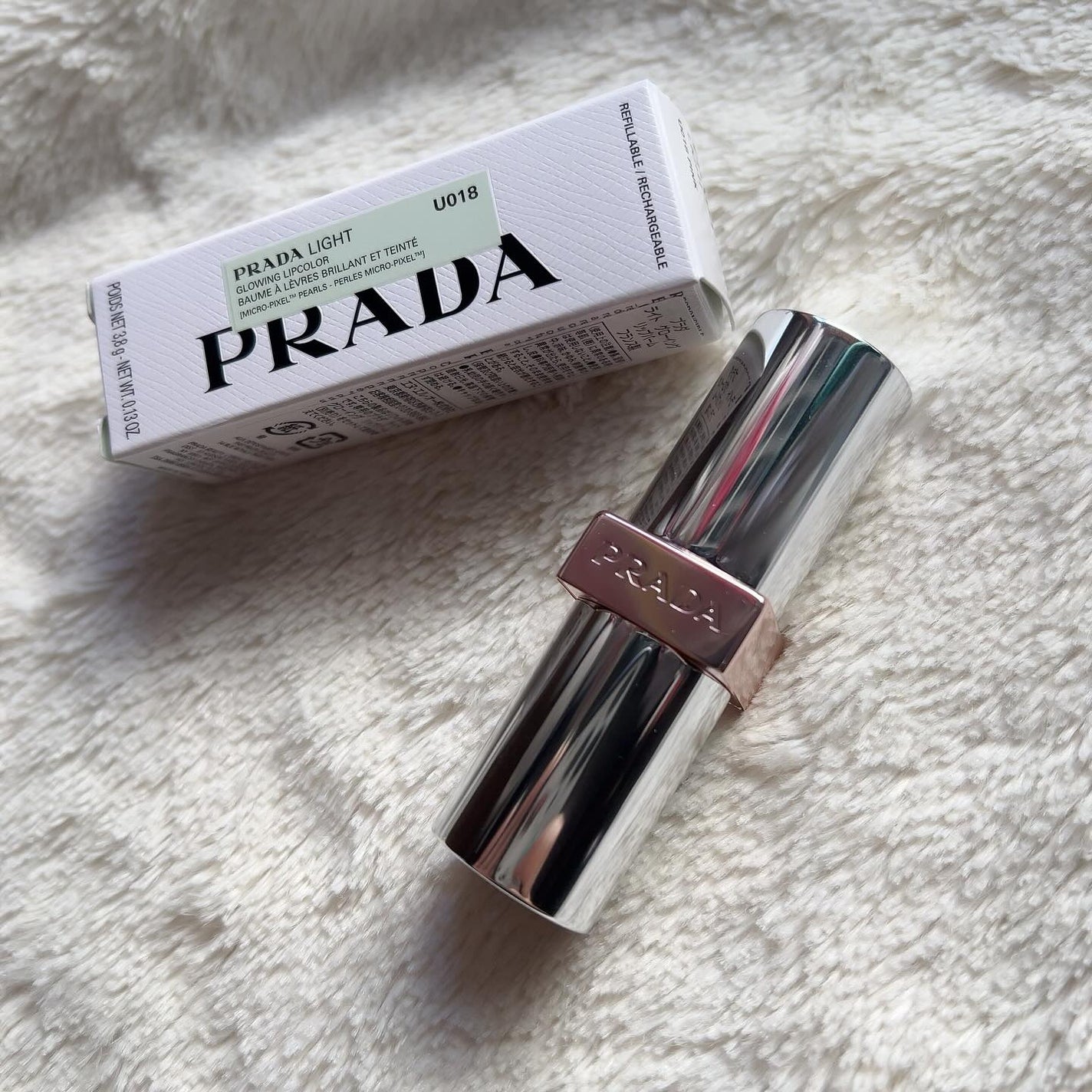 プラダ ライト グローイング リップバーム/PRADA BEAUTY/リップバームを使ったクチコミ(1枚目)