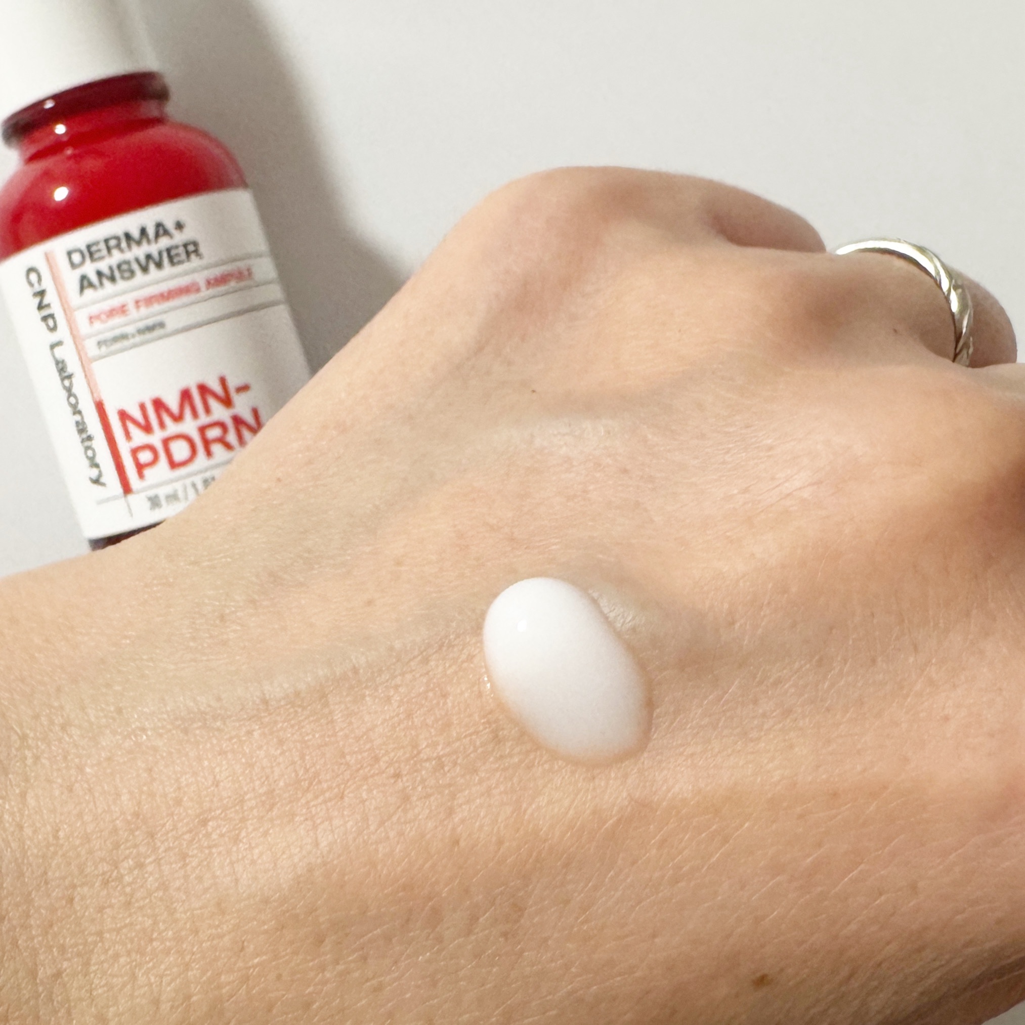 NMN-PDRN ダーマアンサー ポア ファーミング アンプル/CNP Laboratory/美容液を使ったクチコミ（3枚目）