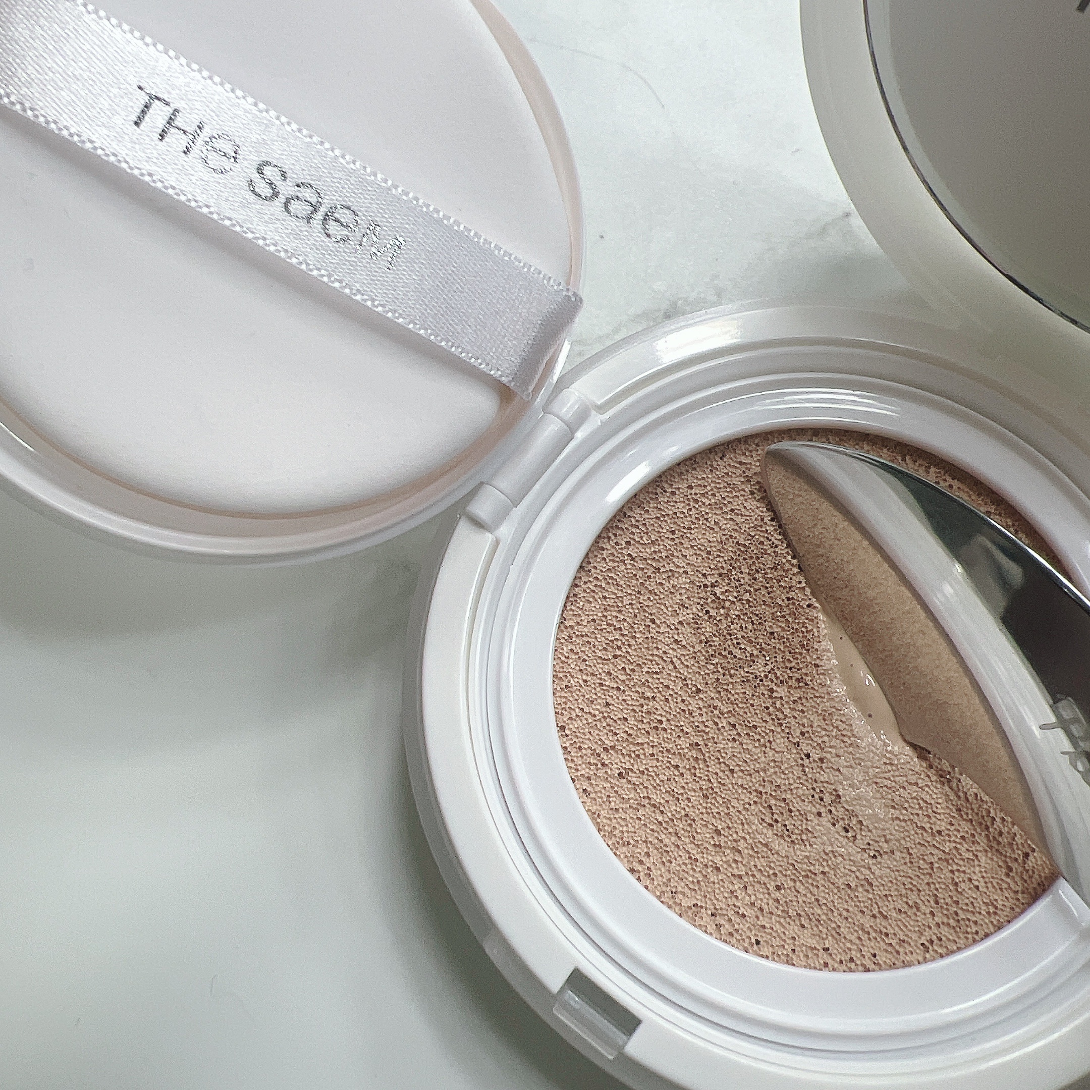 スキンパーフェクショングルタチオントーニングクッション/the SAEM/クッションファンデーションを使ったクチコミ（2枚目）